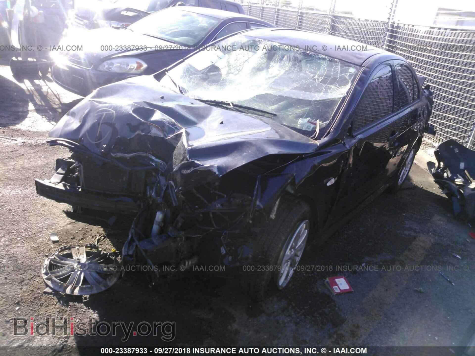 2011 Mitsubishi Lancer - VIN: JA32U2FU9BU002438 - Фото 2
