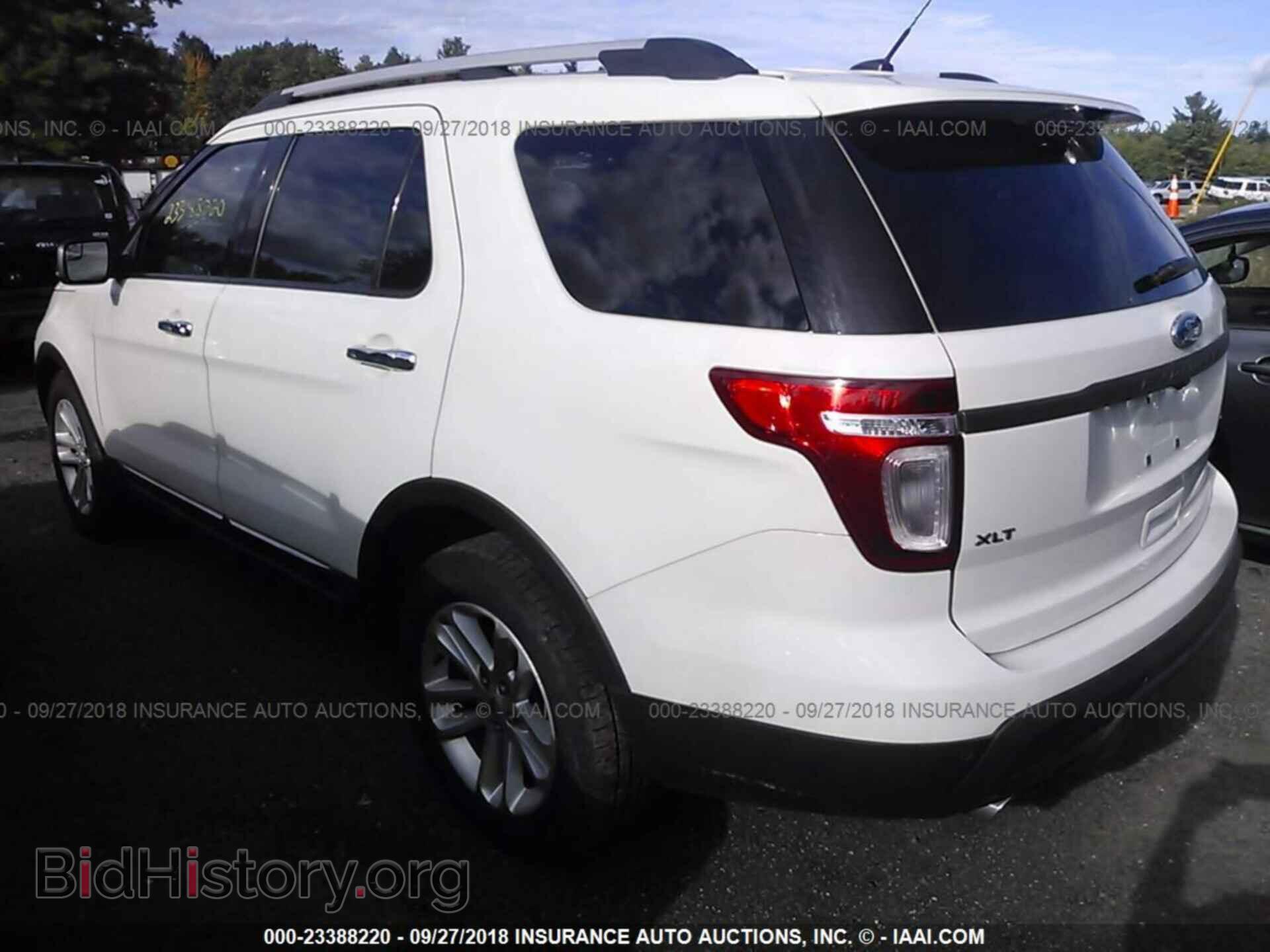 2012 Ford Explorer - VIN: 1FMHK8D82CGA10886 - Photo 3