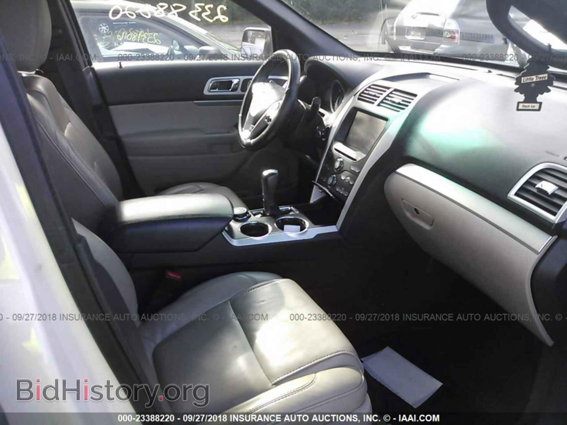 2012 Ford Explorer - VIN: 1FMHK8D82CGA10886 - Photo 5