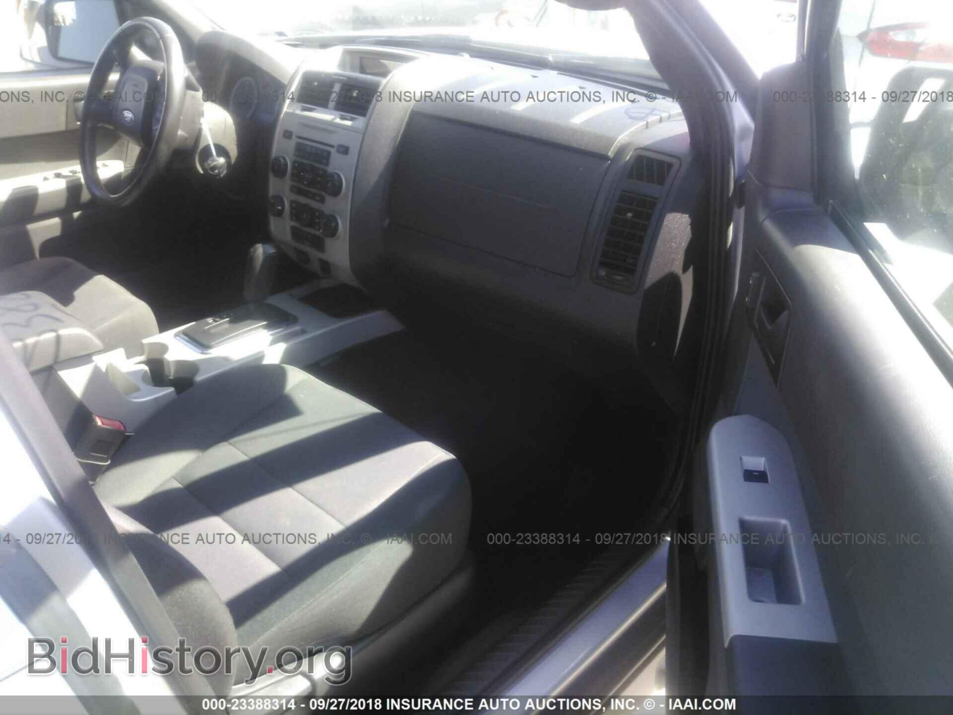 2011 FORD ESCAPE - VIN: 1FMCU9D74BKA42476 - Photo 5