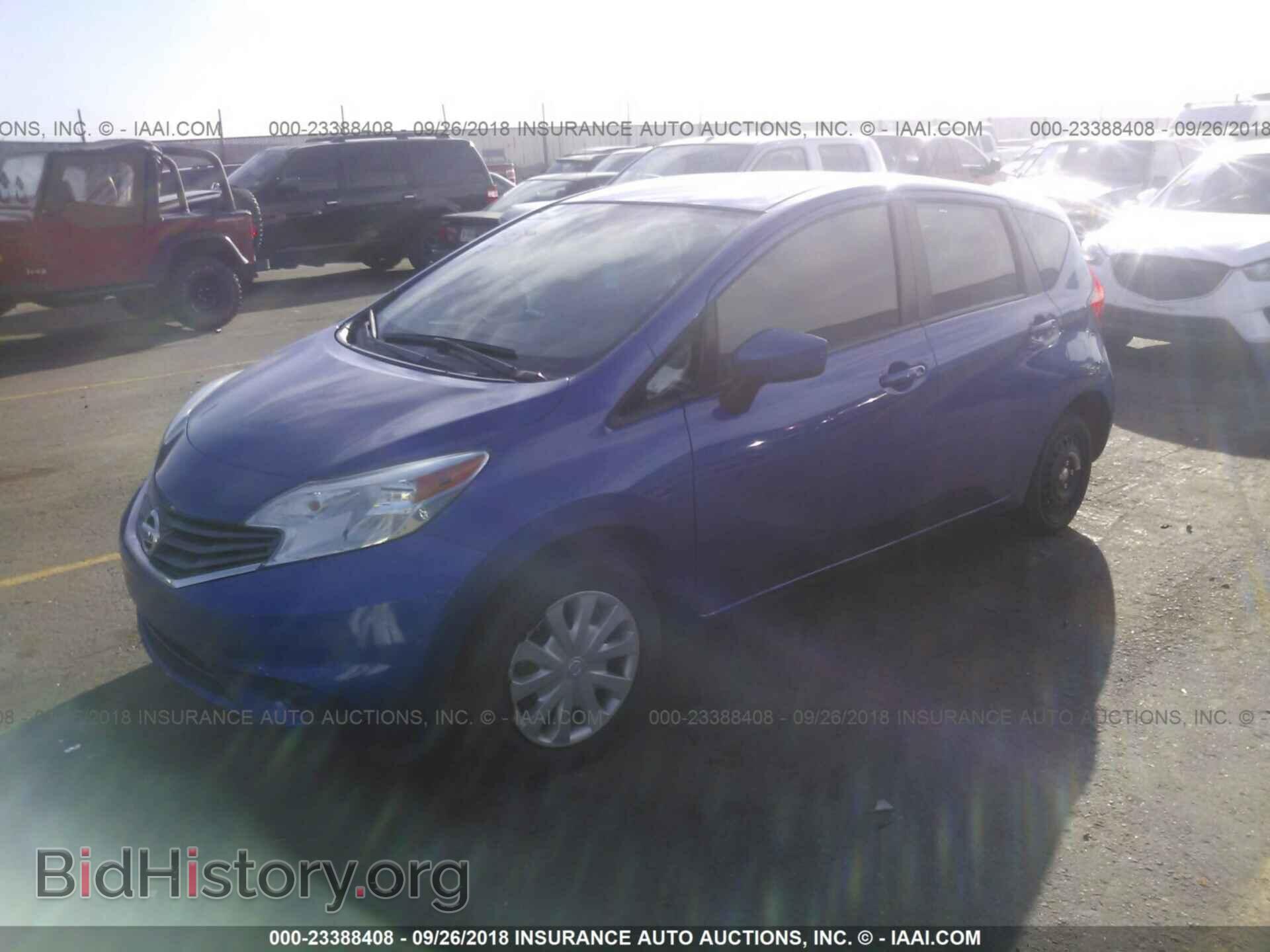 2016 Nissan Versa note - VIN: 3N1CE2CP4GL358303 - Фото 2