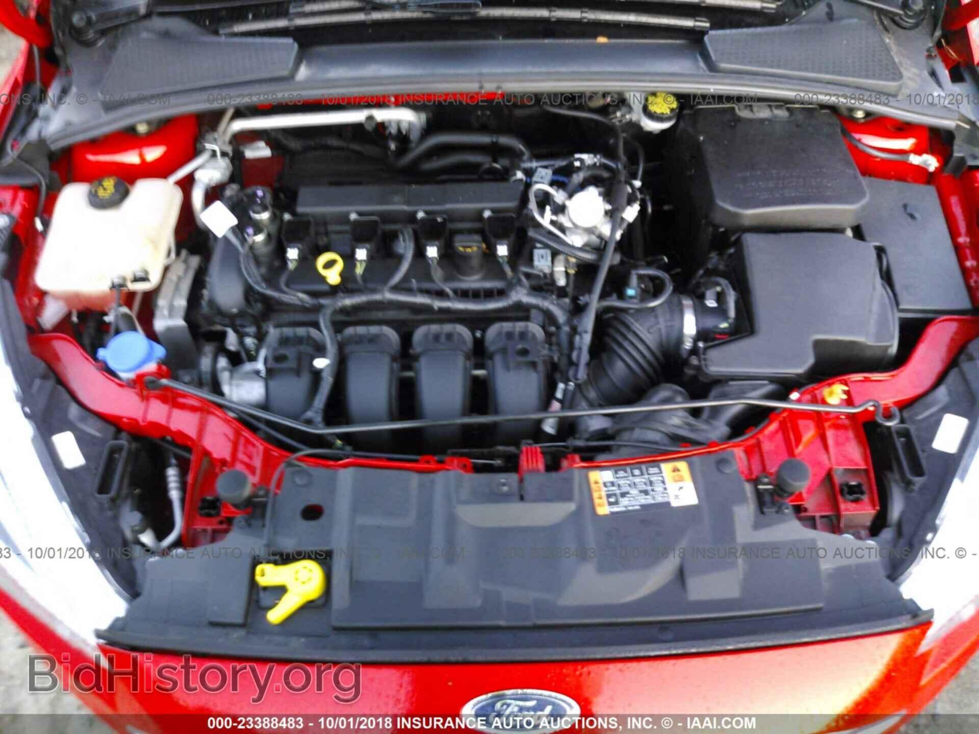 2016 Ford Focus - VIN: 1FADP3F20GL355384 - Photo 10