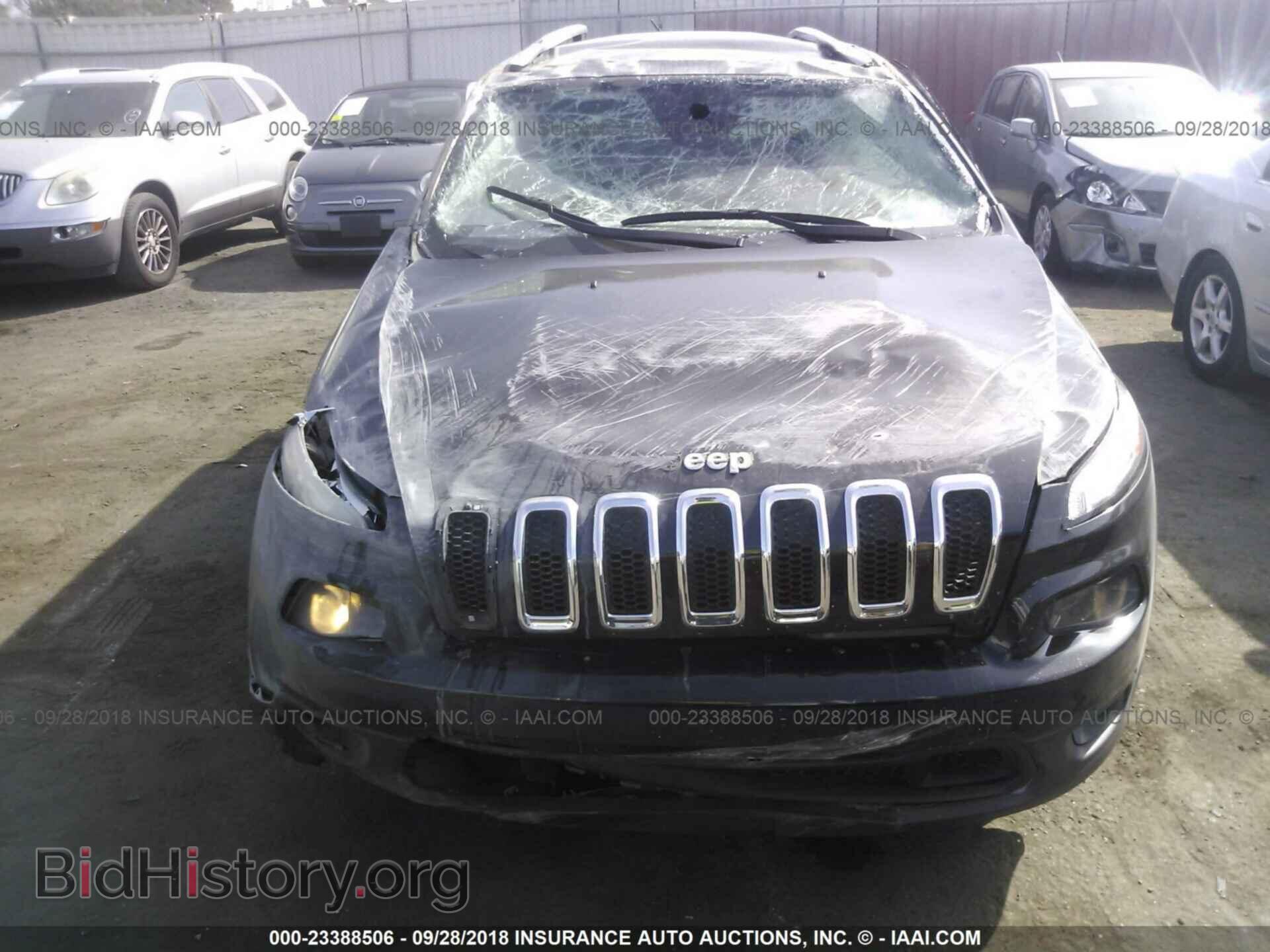 2014 Jeep Cherokee - VIN: 1C4PJLCS8EW105142 - Фото 6