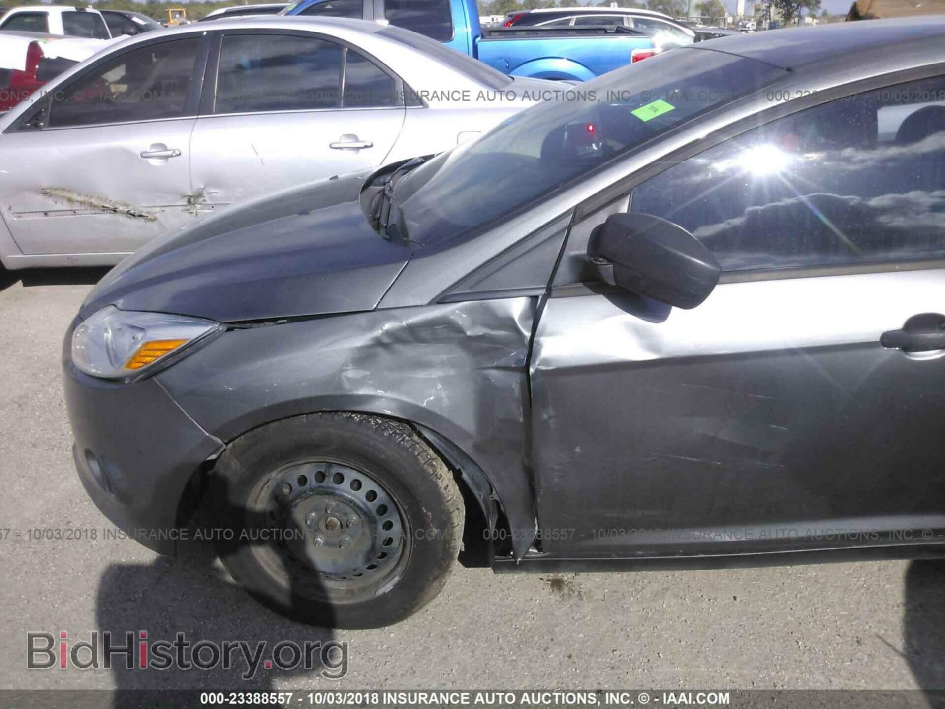 2012 Ford Focus - VIN: 1FAHP3E25CL385798 - Photo 6