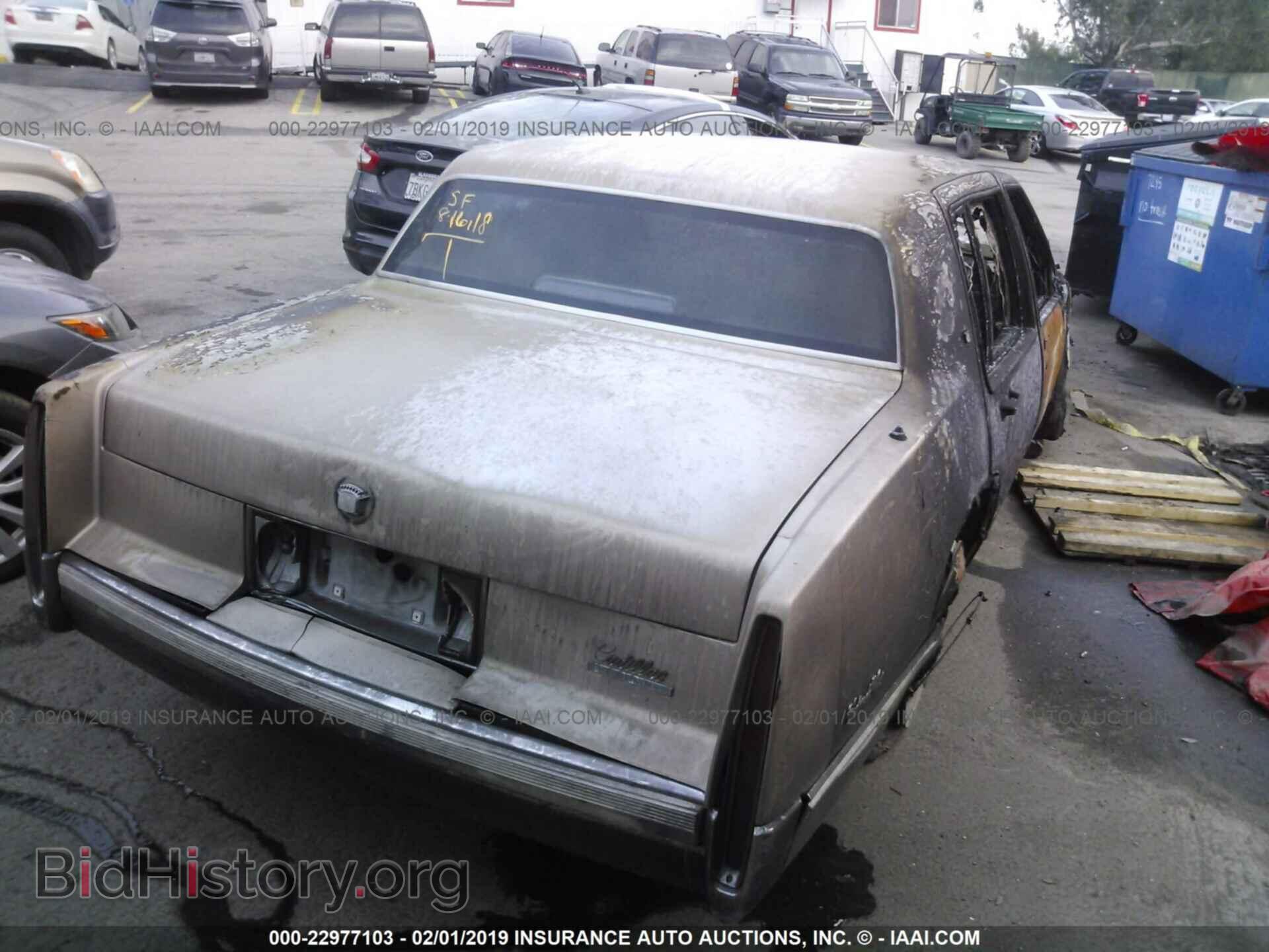 1990 Cadillac Deville - VIN: 1G6CD5339L4219415 - Фото 4