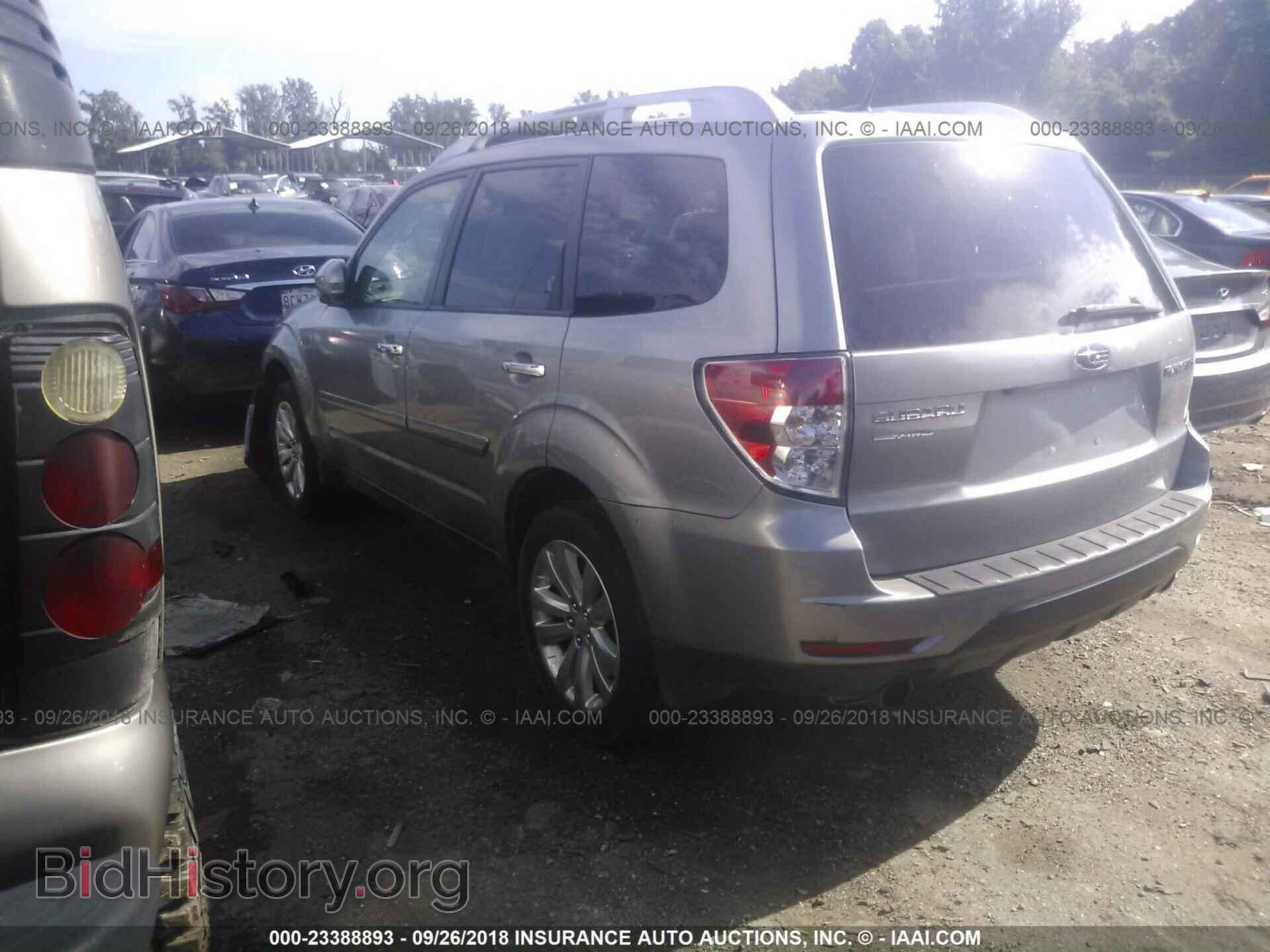 2011 Subaru Forester - VIN: JF2SHAHC2BH708357 - Фото 3