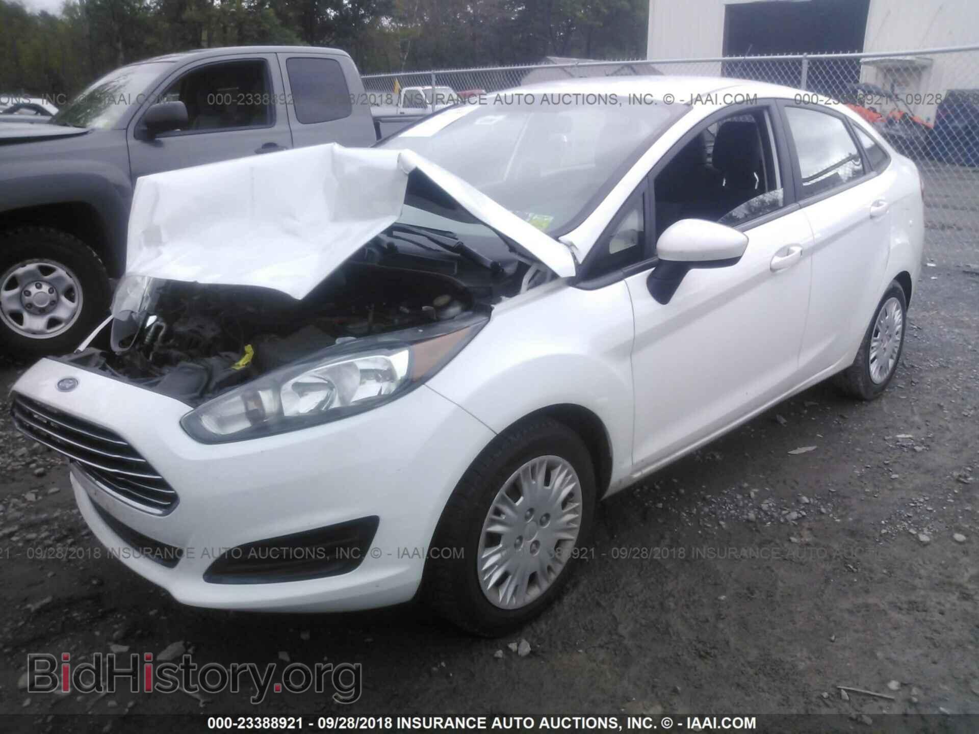 2016 Ford Fiesta - VIN: 3FADP4AJ3GM103437 - Фото 2