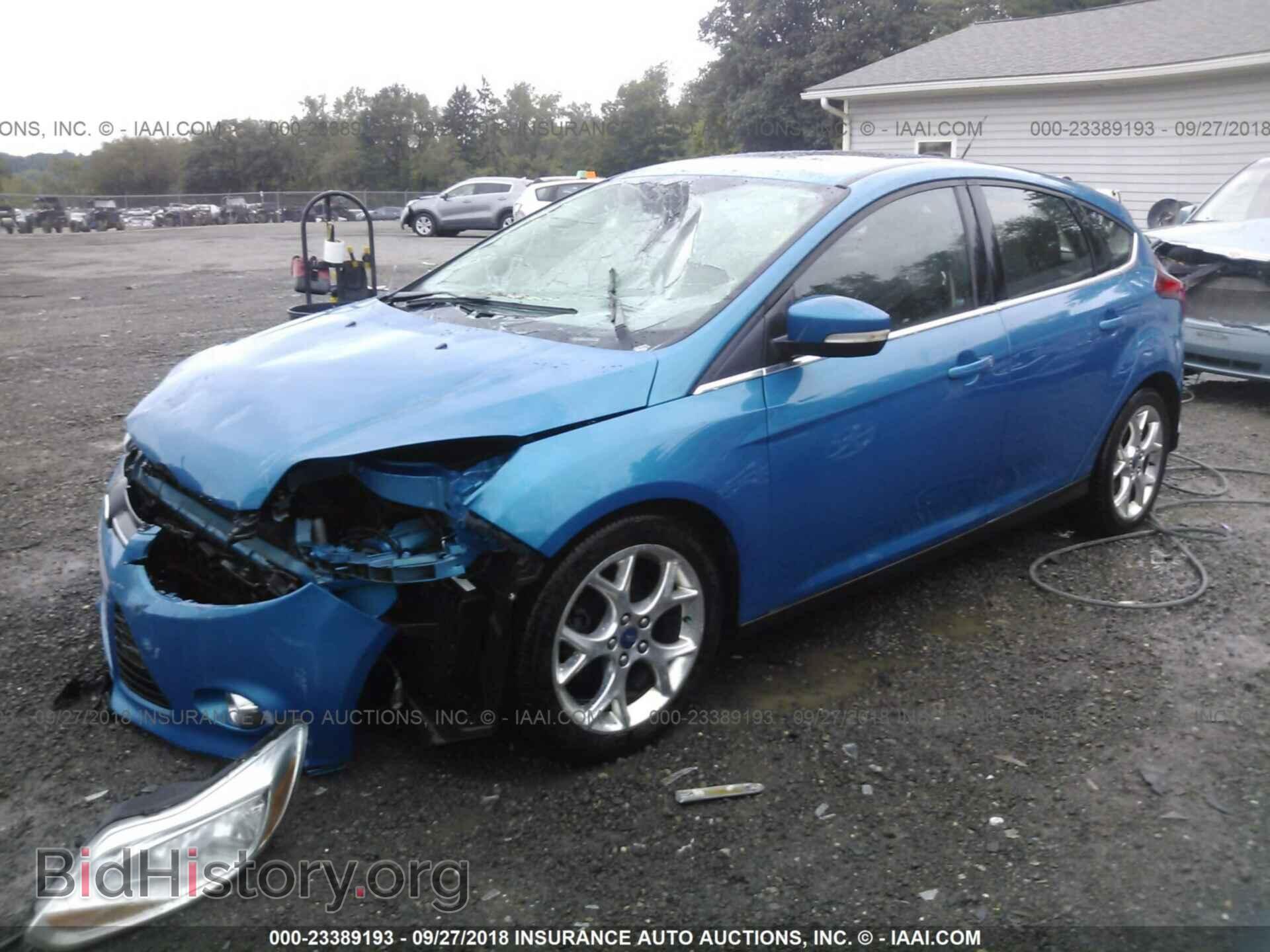 2012 Ford Focus - VIN: 1FAHP3M28CL370522 - Фото 2