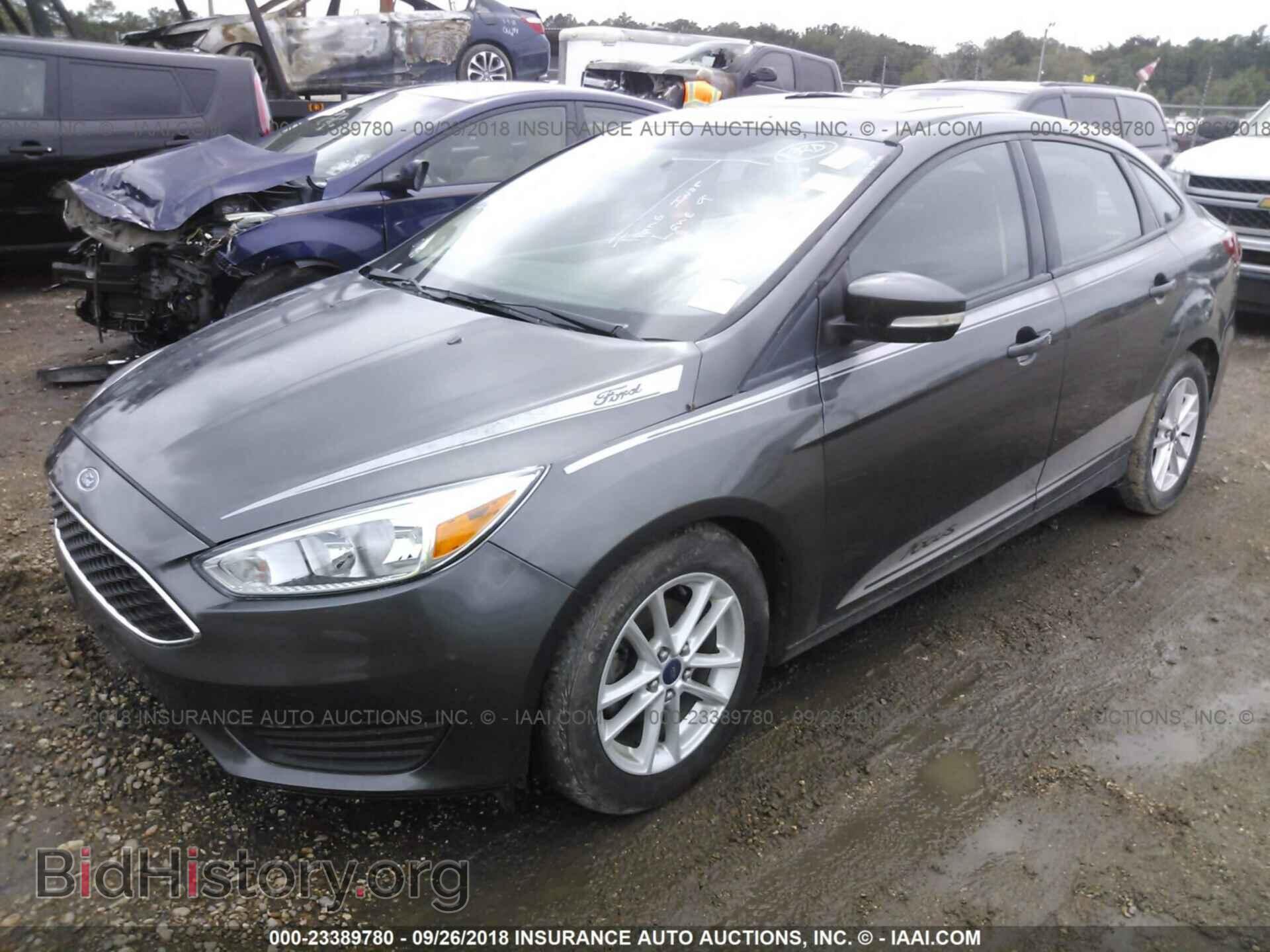 2015 Ford Focus - VIN: 1FADP3F26FL233501 - Photo 2
