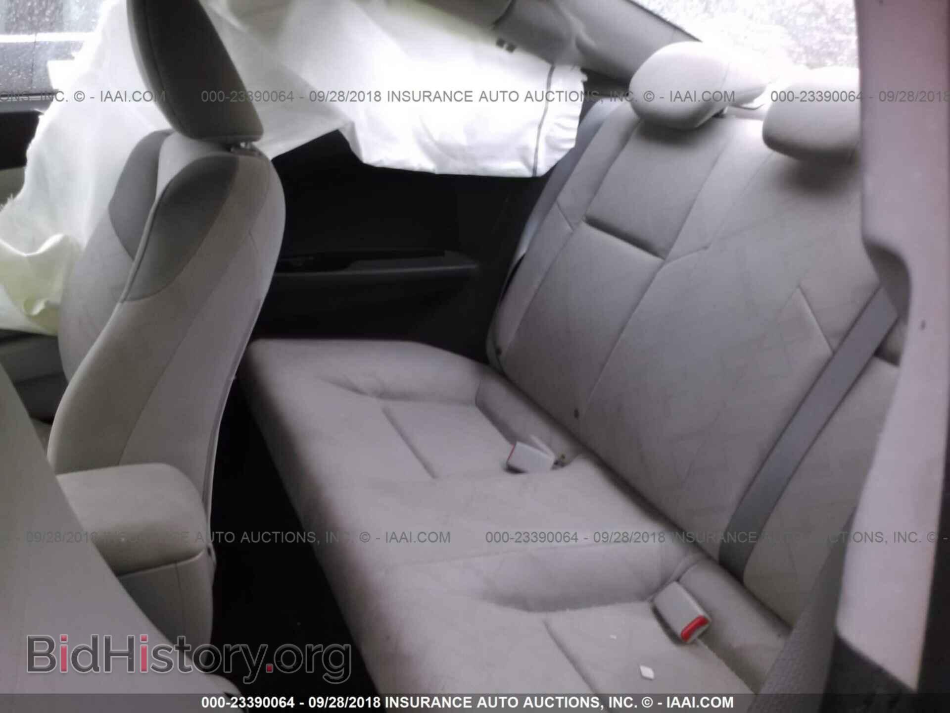 2012 Honda Civic - VIN: 2HGFG3B52CH532271 - Photo 8