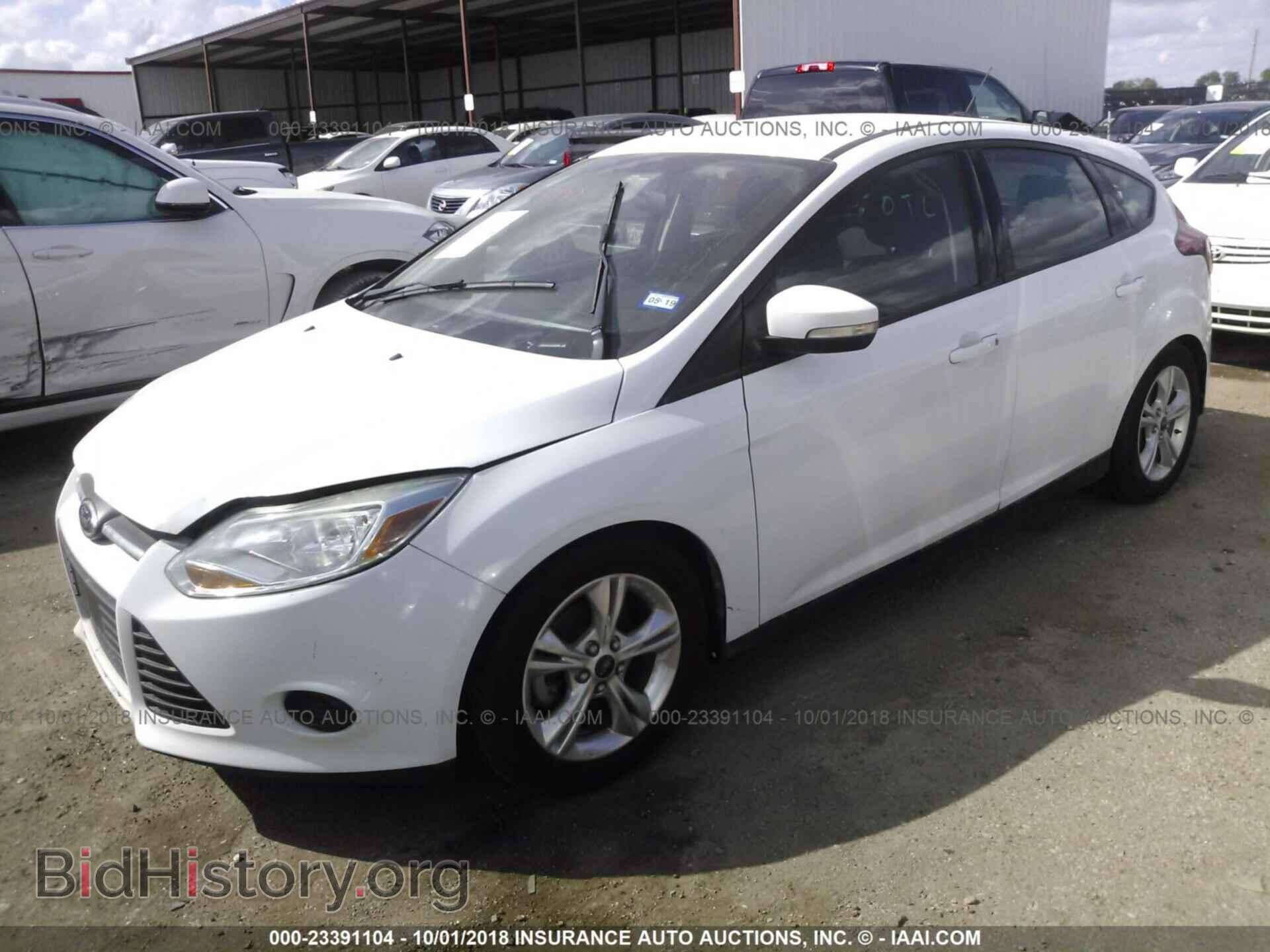 2014 Ford Focus - VIN: 1FADP3K21EL393208 - Photo 2