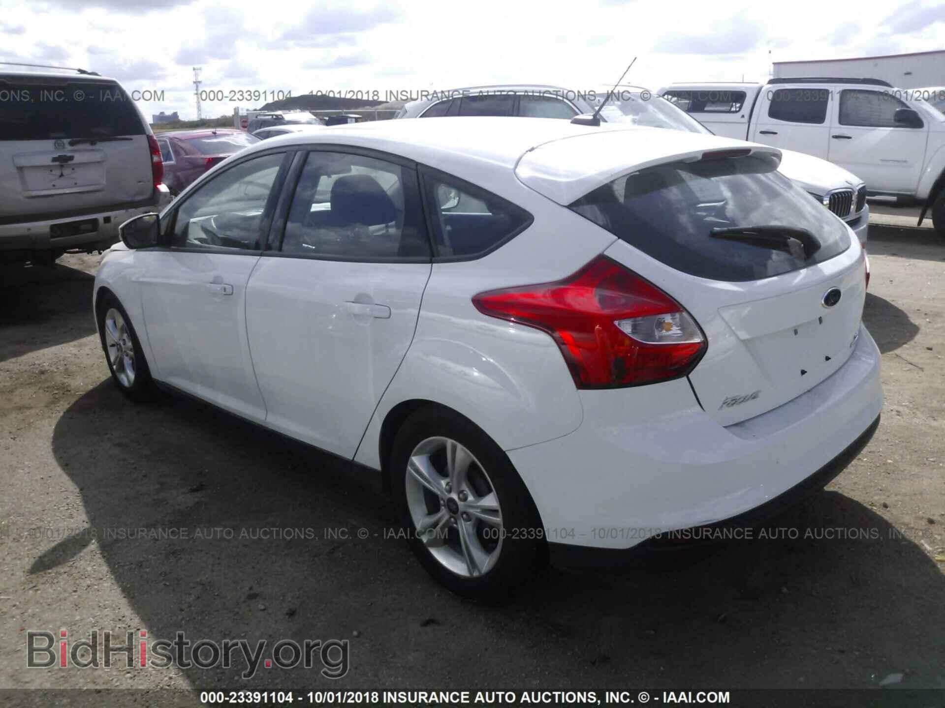 2014 Ford Focus - VIN: 1FADP3K21EL393208 - Photo 3