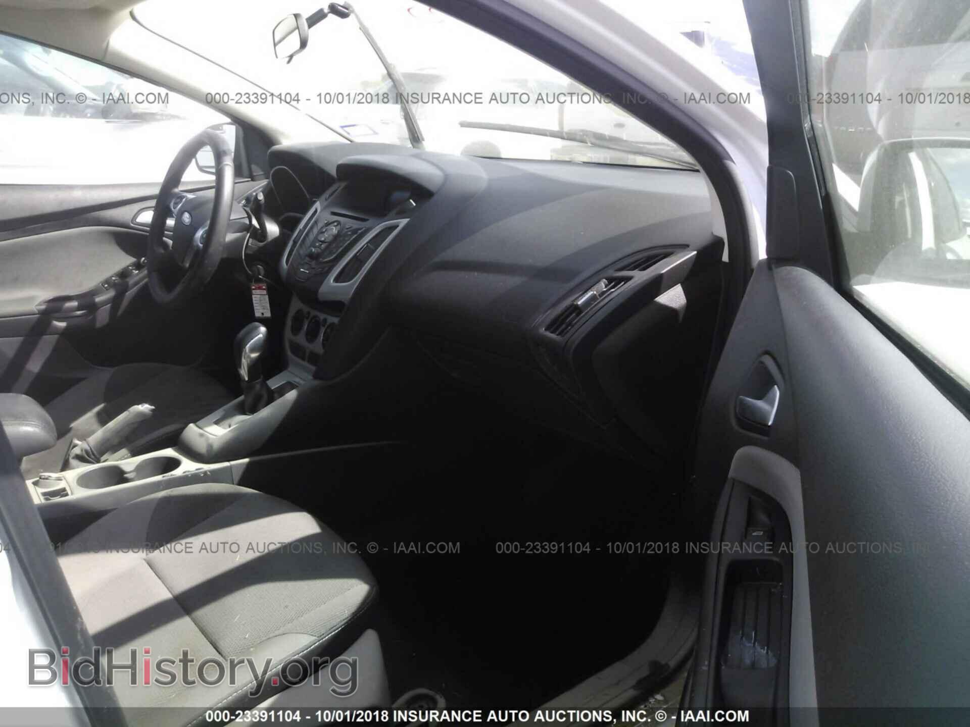 2014 Ford Focus - VIN: 1FADP3K21EL393208 - Photo 5