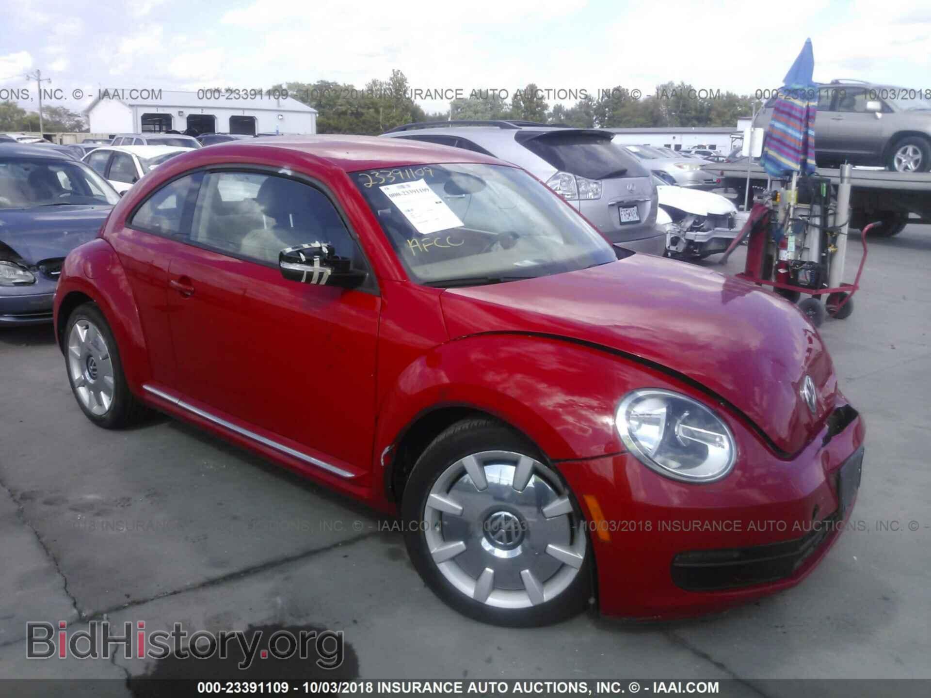 Фотография 3VWJP7AT5CM657991 - Volkswagen Beetle 2012