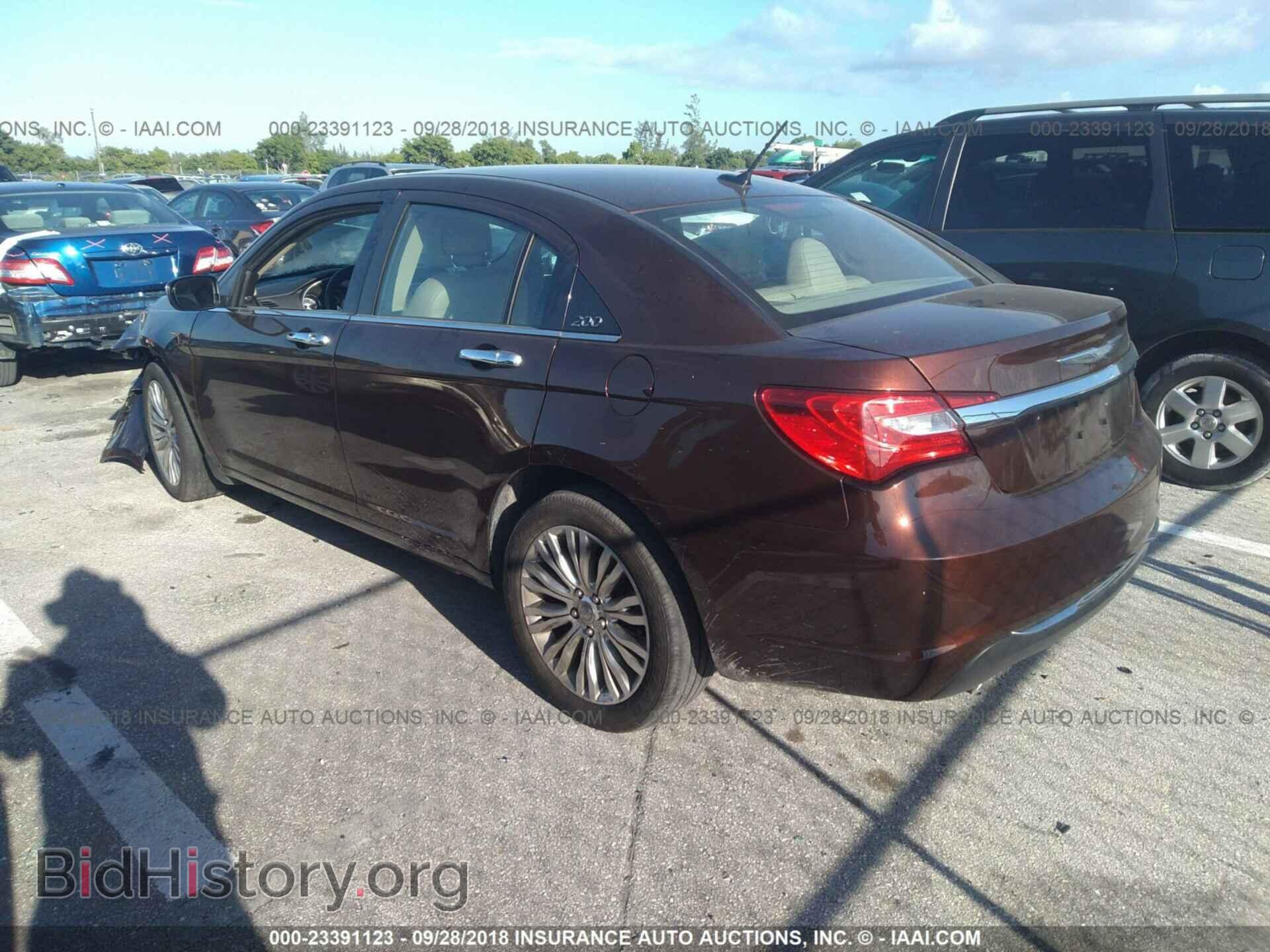 2013 Chrysler 200 - VIN: 1C3CCBCG9DN597106 - Фото 3