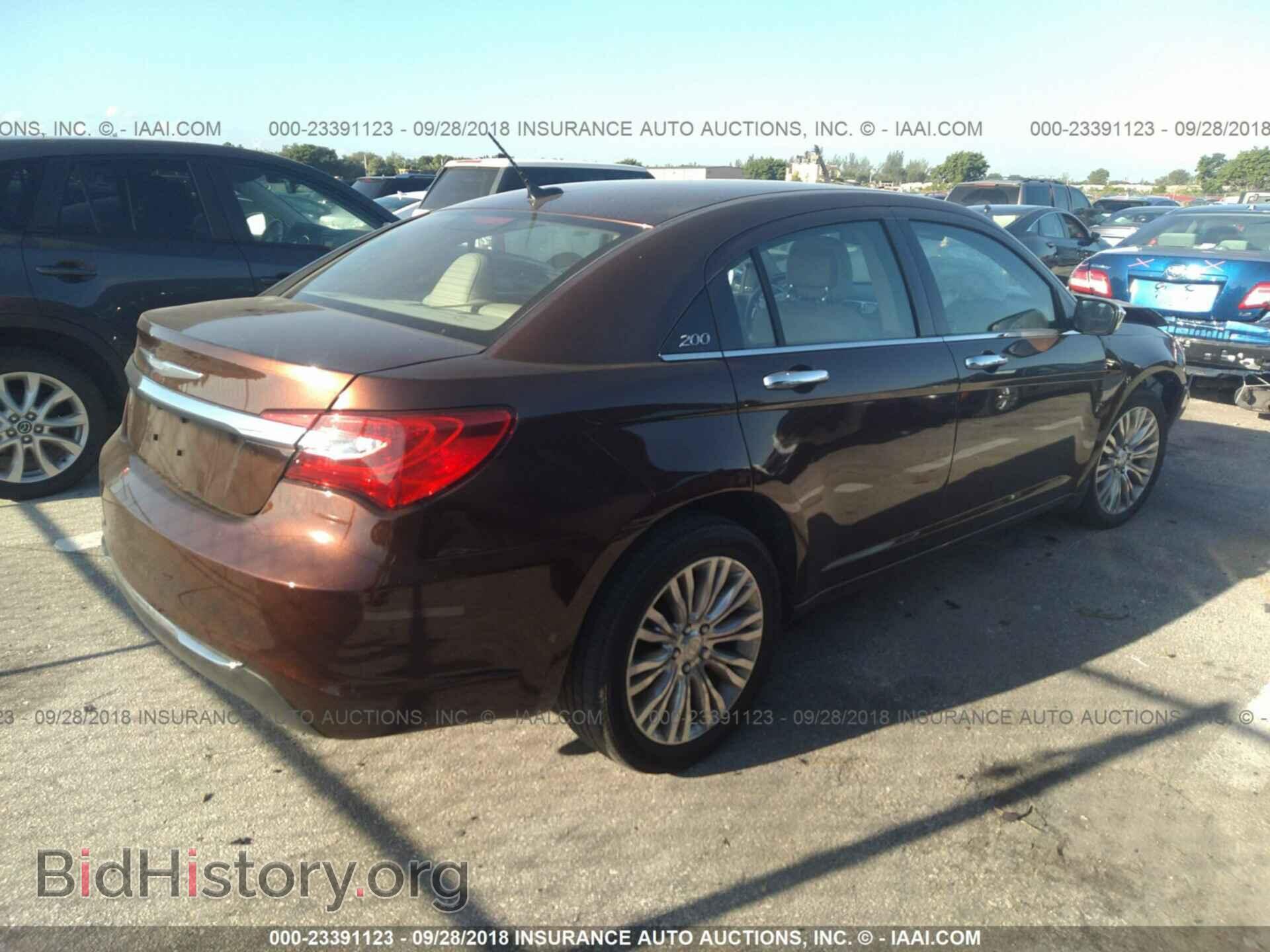 2013 Chrysler 200 - VIN: 1C3CCBCG9DN597106 - Фото 4