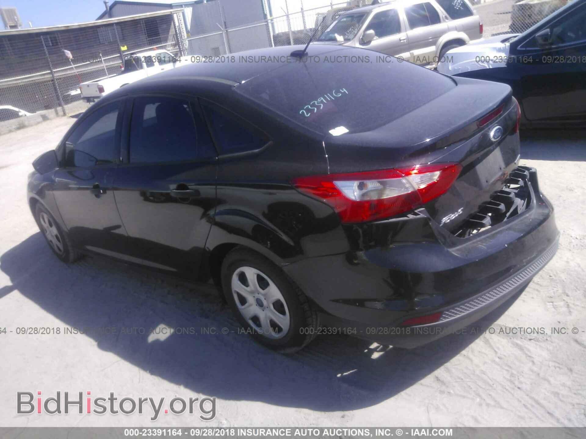 2013 Ford Focus - VIN: 1FADP3E29DL133651 - Photo 3