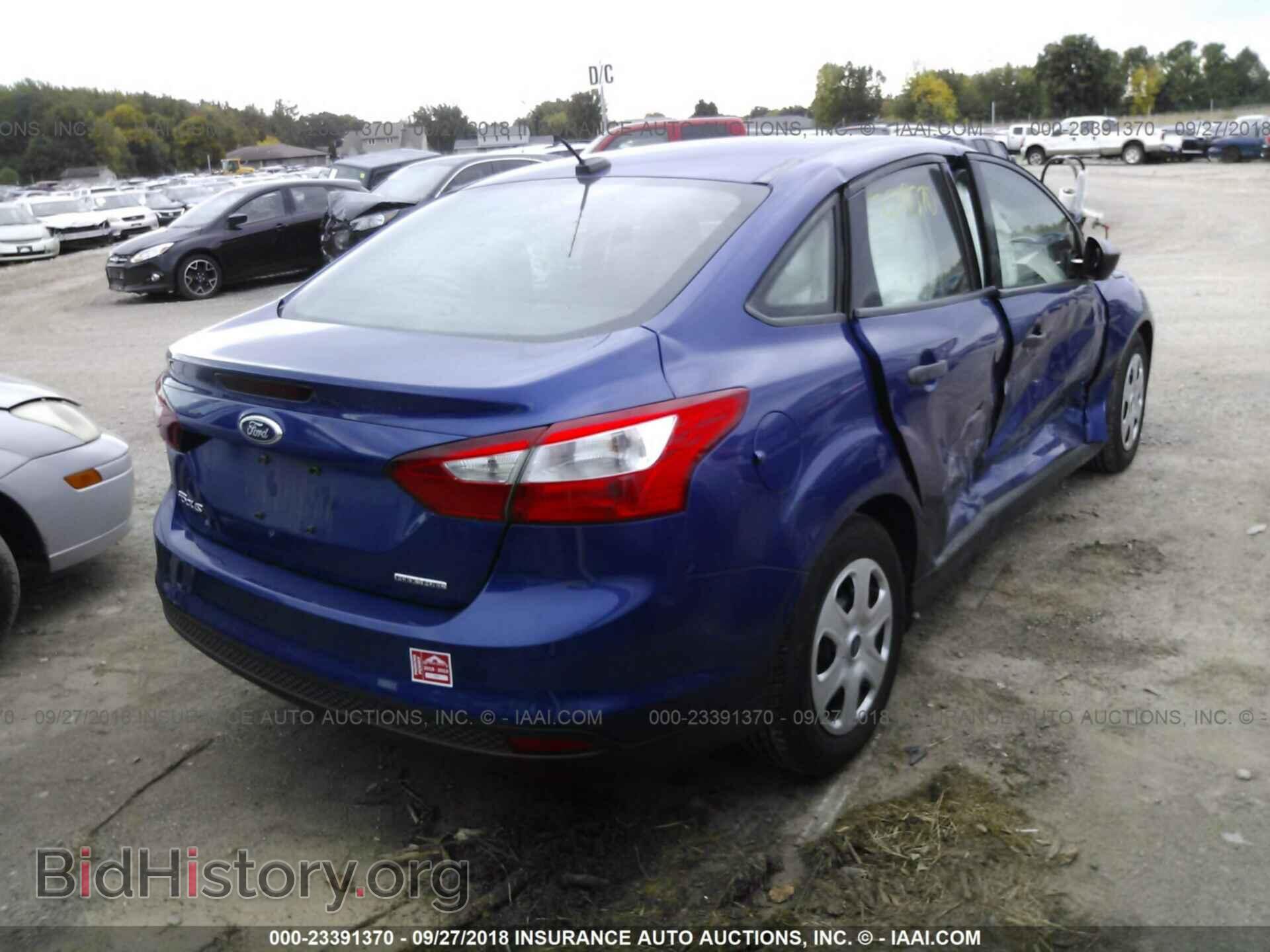 2012 Ford Focus - VIN: 1FAHP3E23CL404364 - Фото 4
