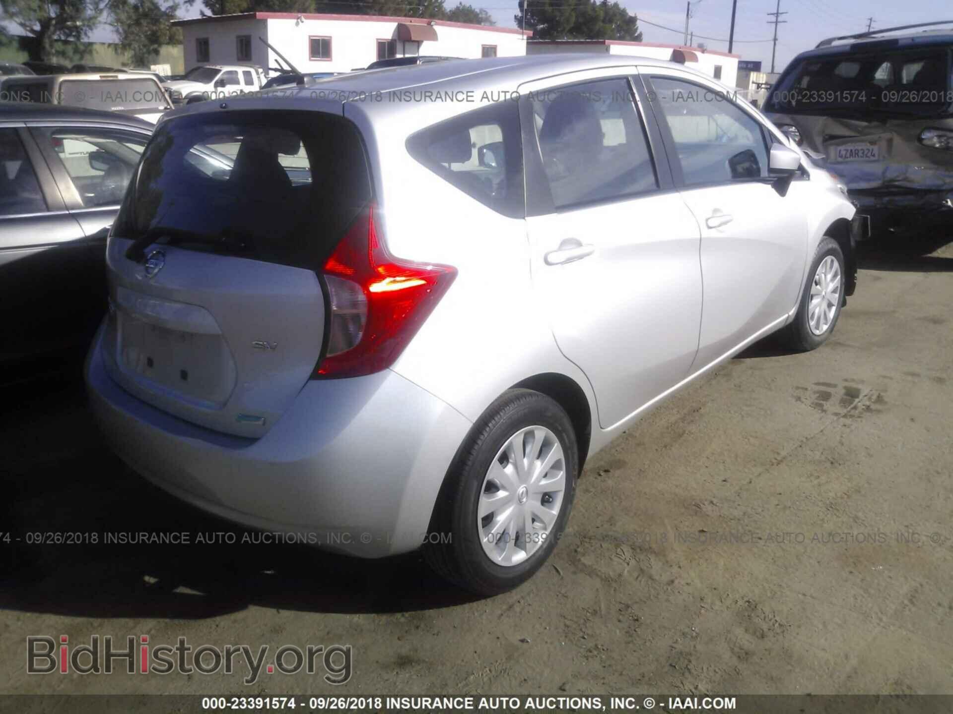 2015 Nissan Versa note - VIN: 3N1CE2CP2FL422367 - Photo 4