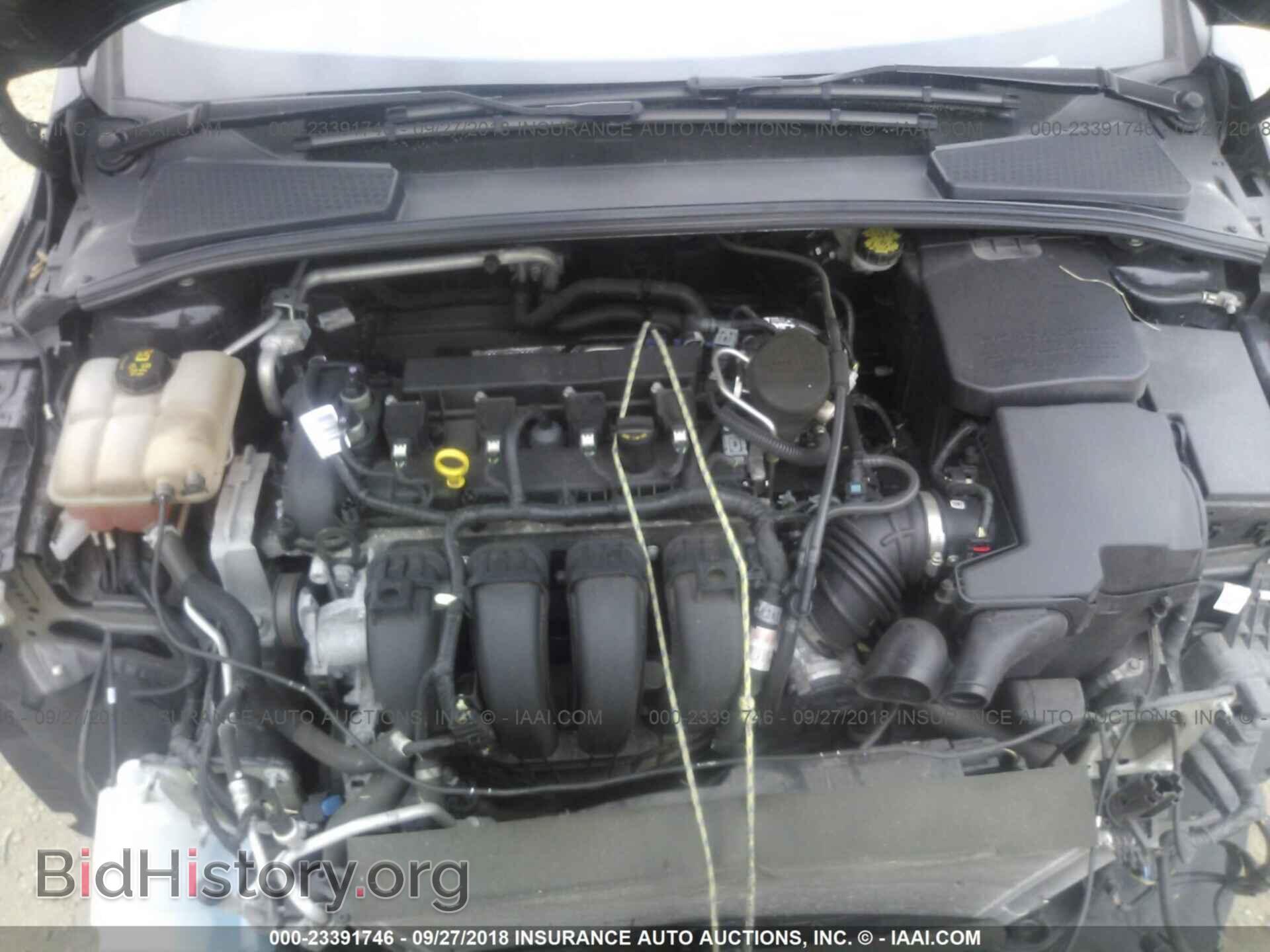 2016 Ford Focus - VIN: 1FADP3K28GL284540 - Photo 10