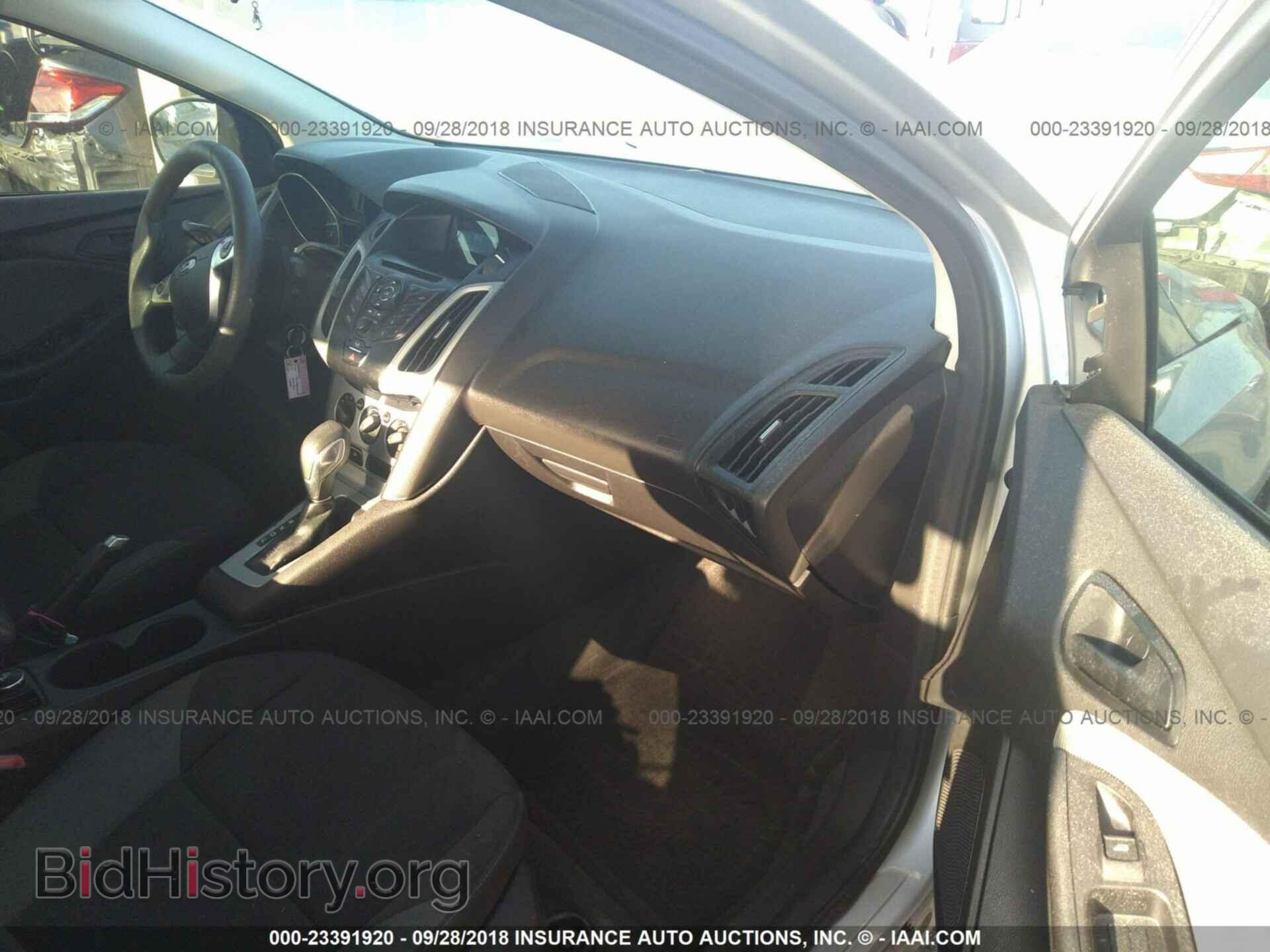 2012 Ford Focus - VIN: 1FAHP3F20CL115232 - Photo 5