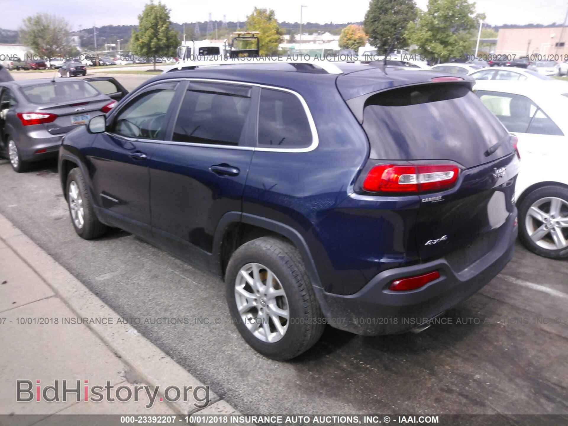 2014 Jeep Cherokee - VIN: 1C4PJMCB0EW163123 - Photo 3