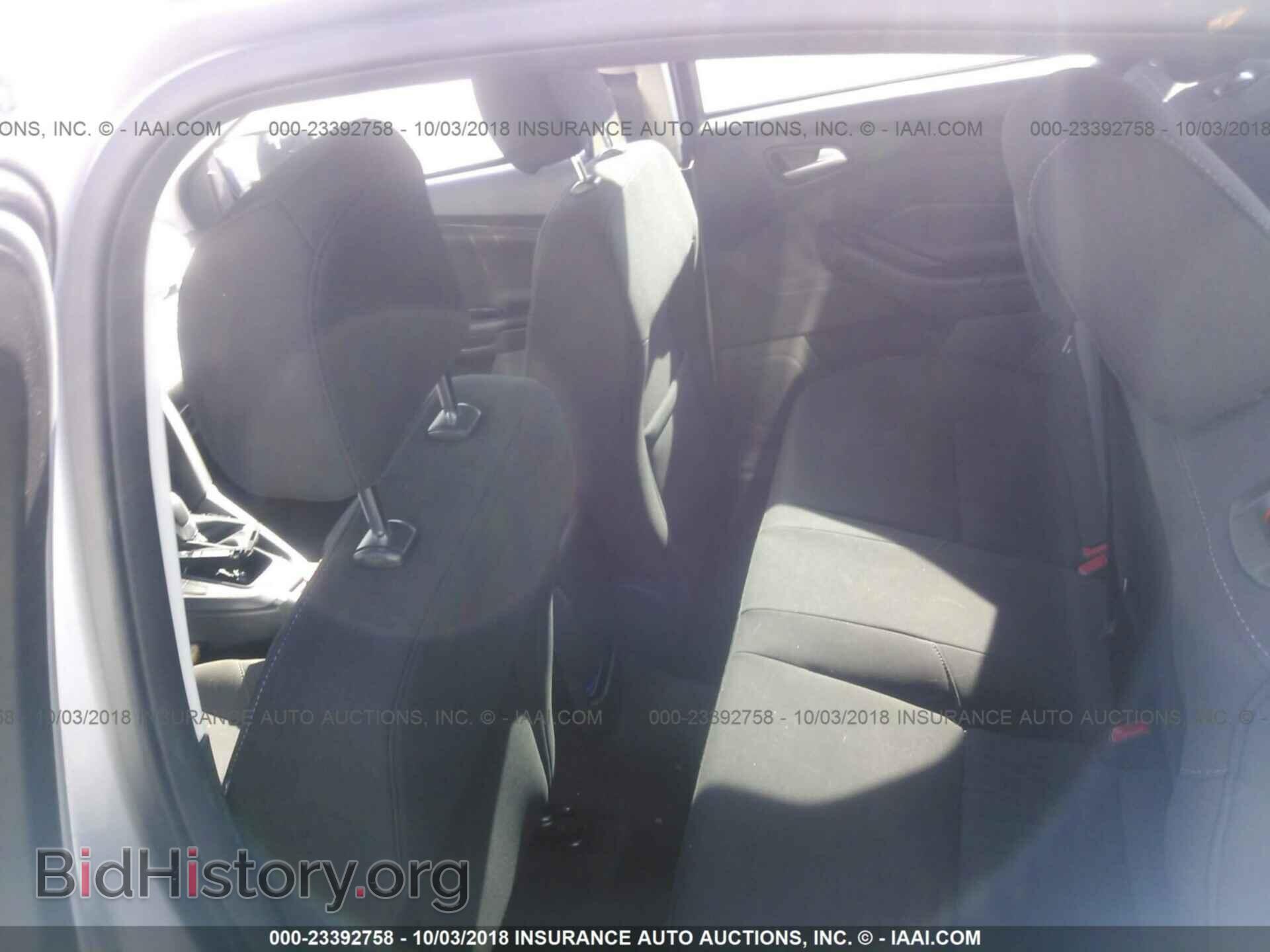 2016 Ford Focus - VIN: 1FADP3FE5GL219259 - Photo 8