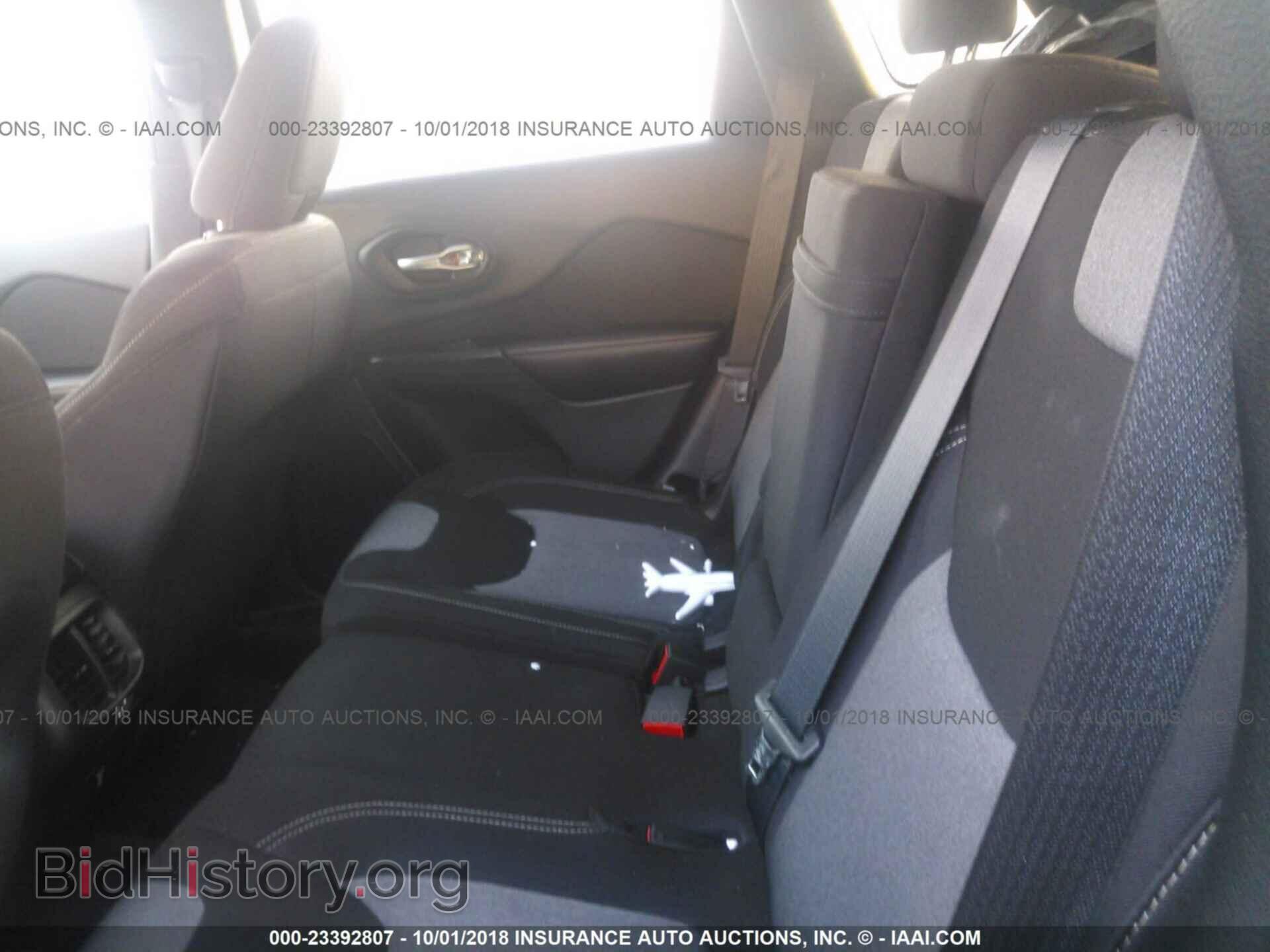 2014 Jeep Cherokee - VIN: 1C4PJMCS7EW107812 - Фото 8