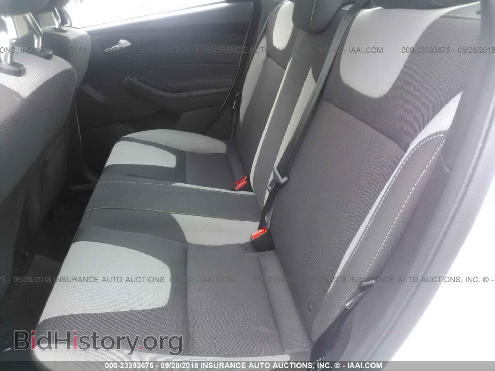 2012 Ford Focus - VIN: 1FAHP3F25CL352606 - Photo 8