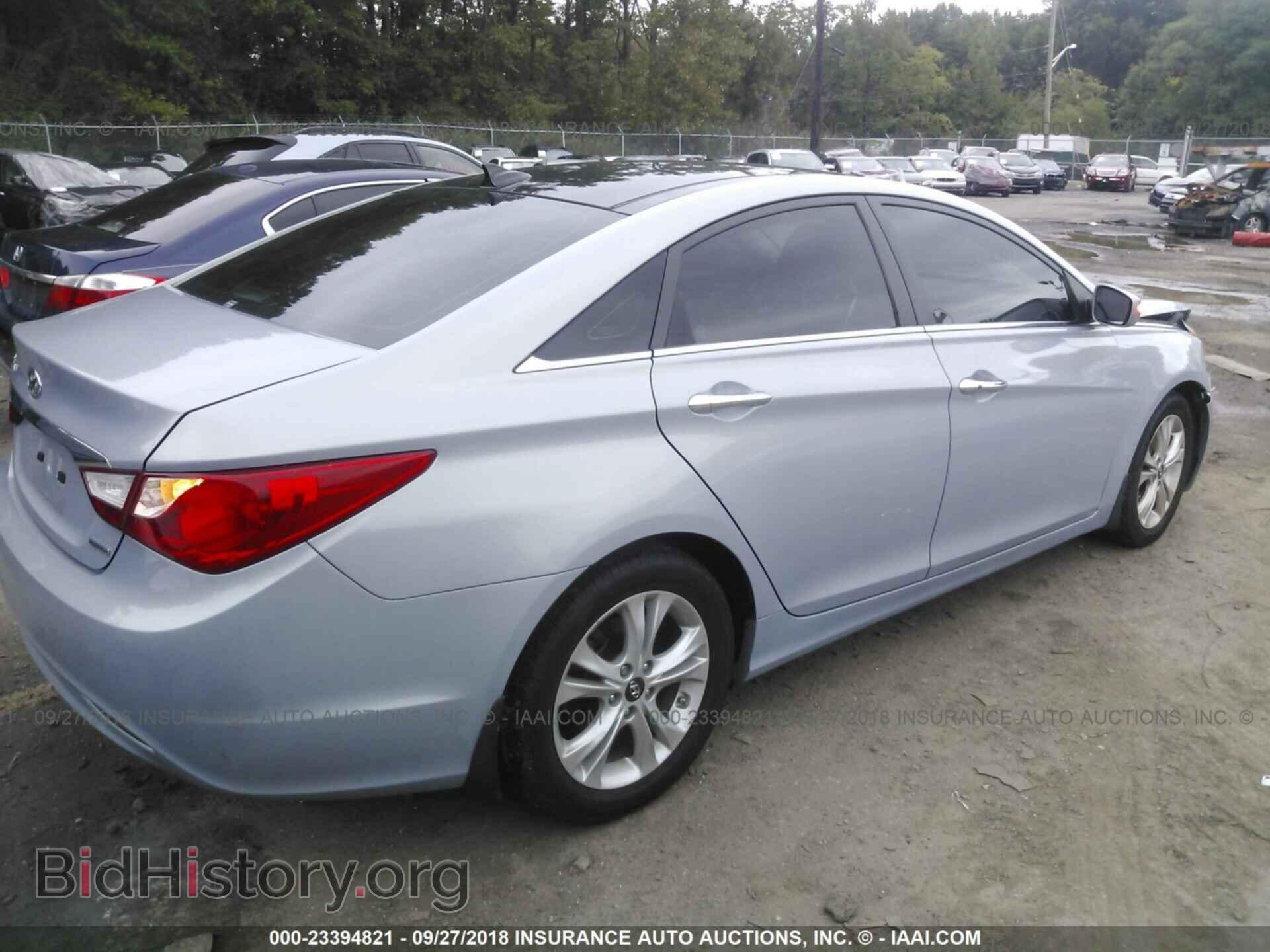 2012 Hyundai Sonata - VIN: 5NPEC4AC4CH428433 - Photo 4