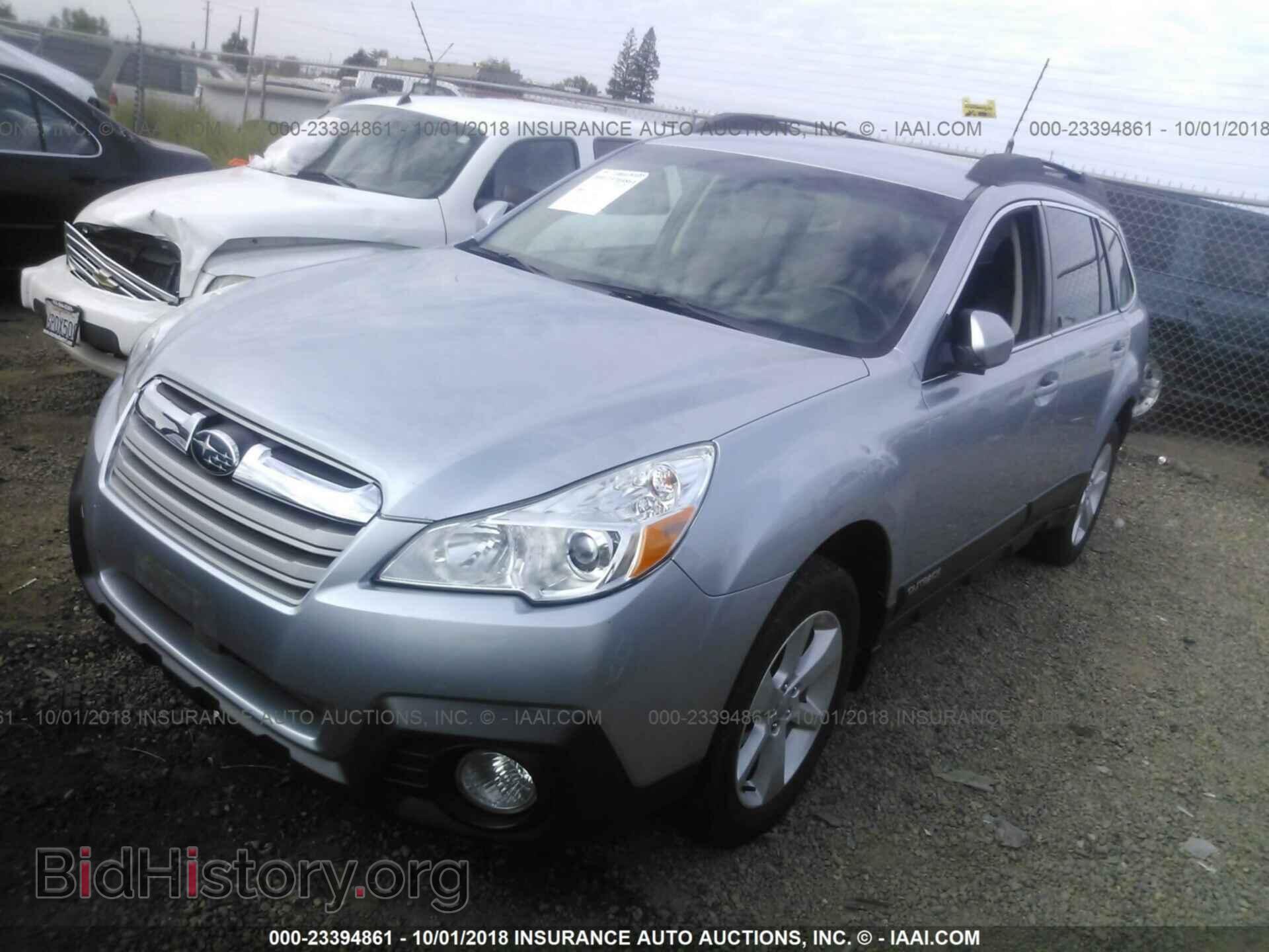 2014 Subaru Outback - VIN: 4S4BRBCC7E3234007 - Фото 2