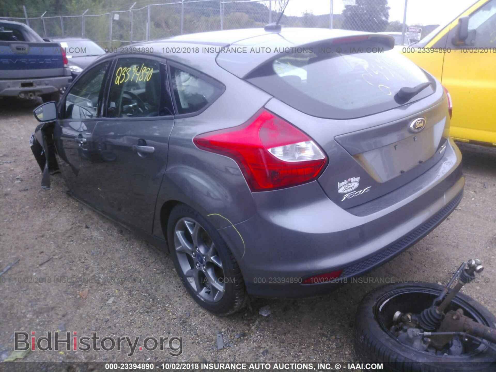 2014 Ford Focus - VIN: 1FADP3K25EL423147 - Photo 3