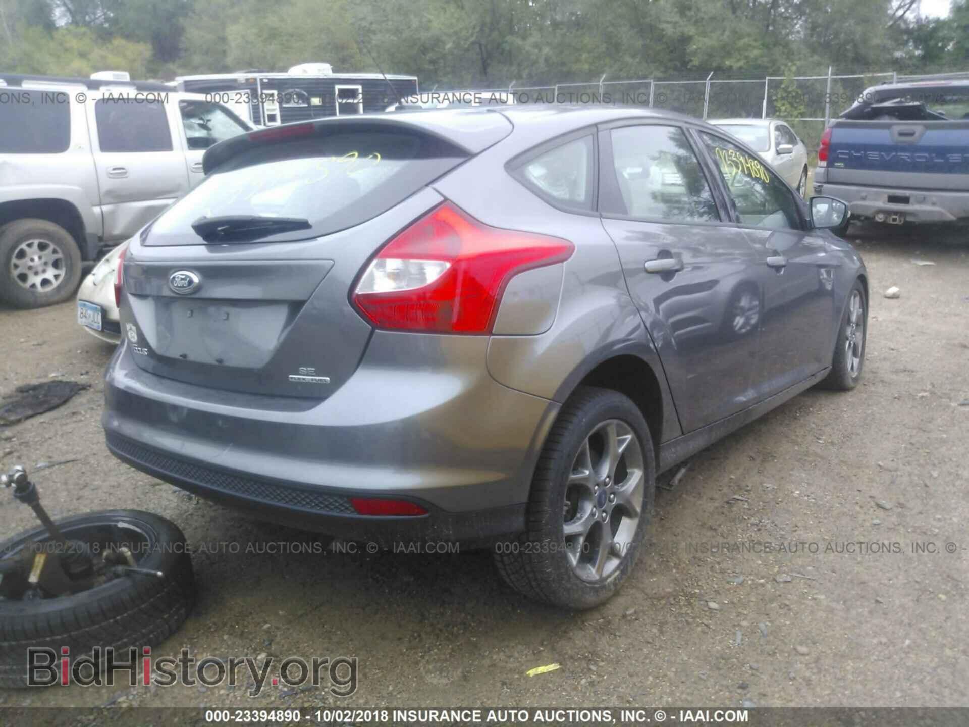 2014 Ford Focus - VIN: 1FADP3K25EL423147 - Photo 4