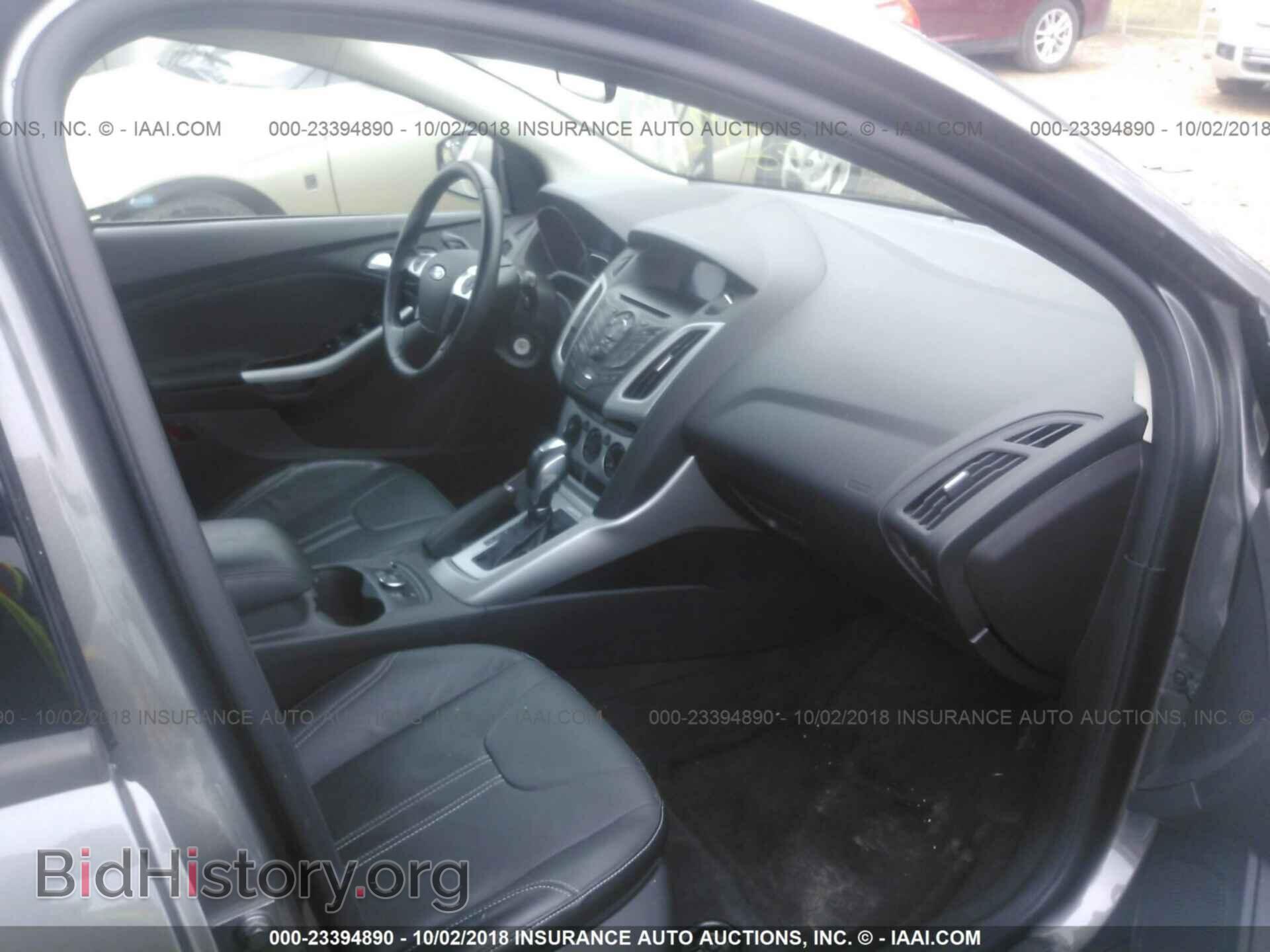 2014 Ford Focus - VIN: 1FADP3K25EL423147 - Photo 5
