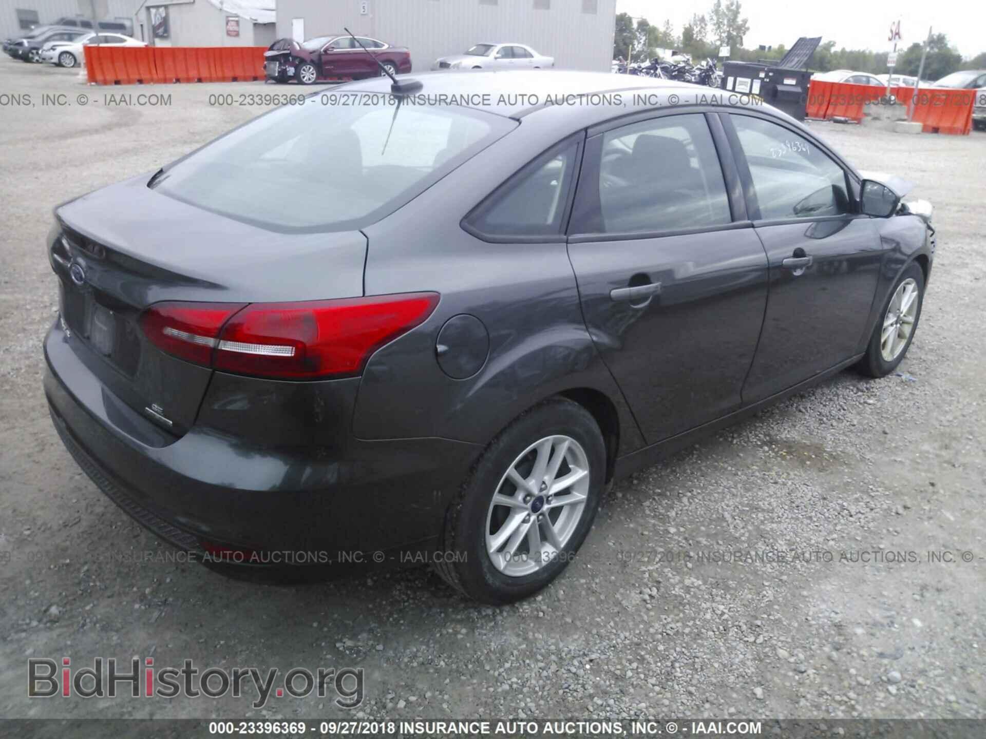 2016 Ford Focus - VIN: 1FADP3F2XGL239206 - Фото 4