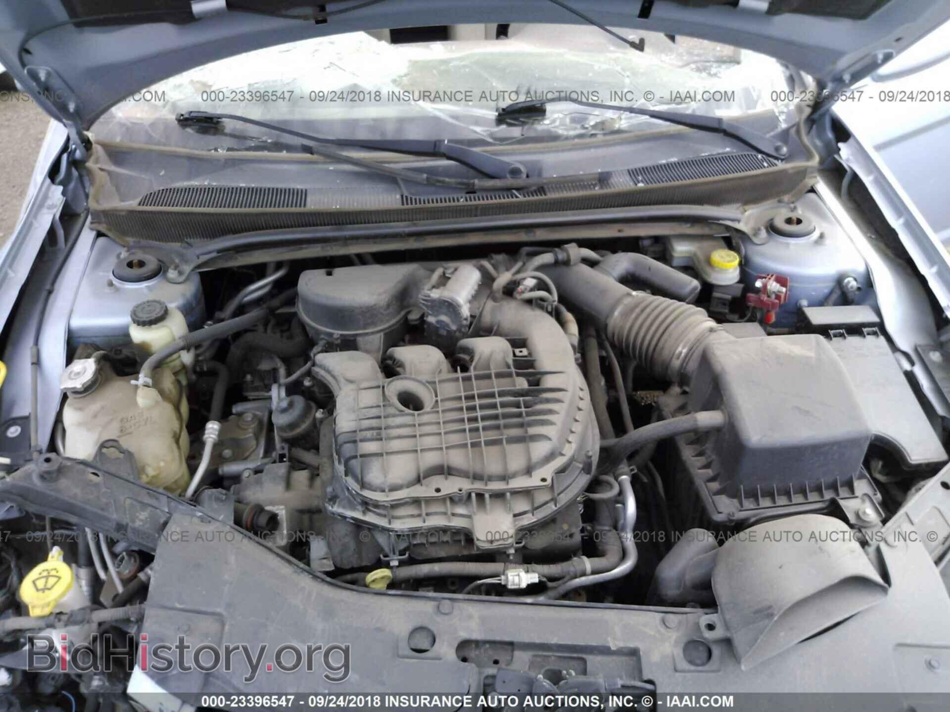 2013 Chrysler 200 - VIN: 1C3CCBBG7DN559858 - Фото 10