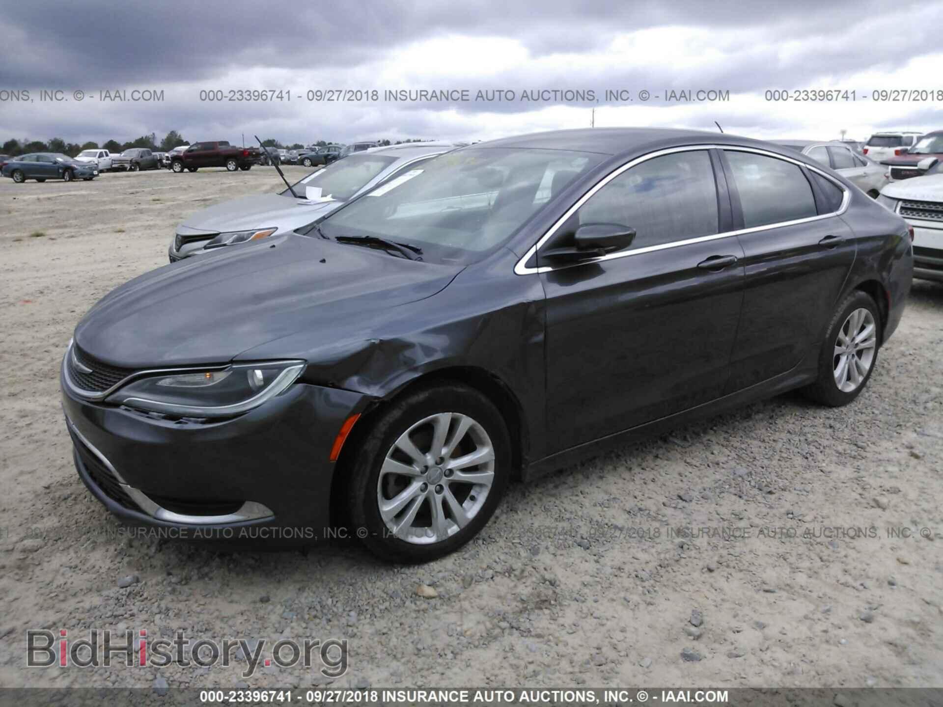 2015 Chrysler 200 - VIN: 1C3CCCAB0FN604332 - Фото 2