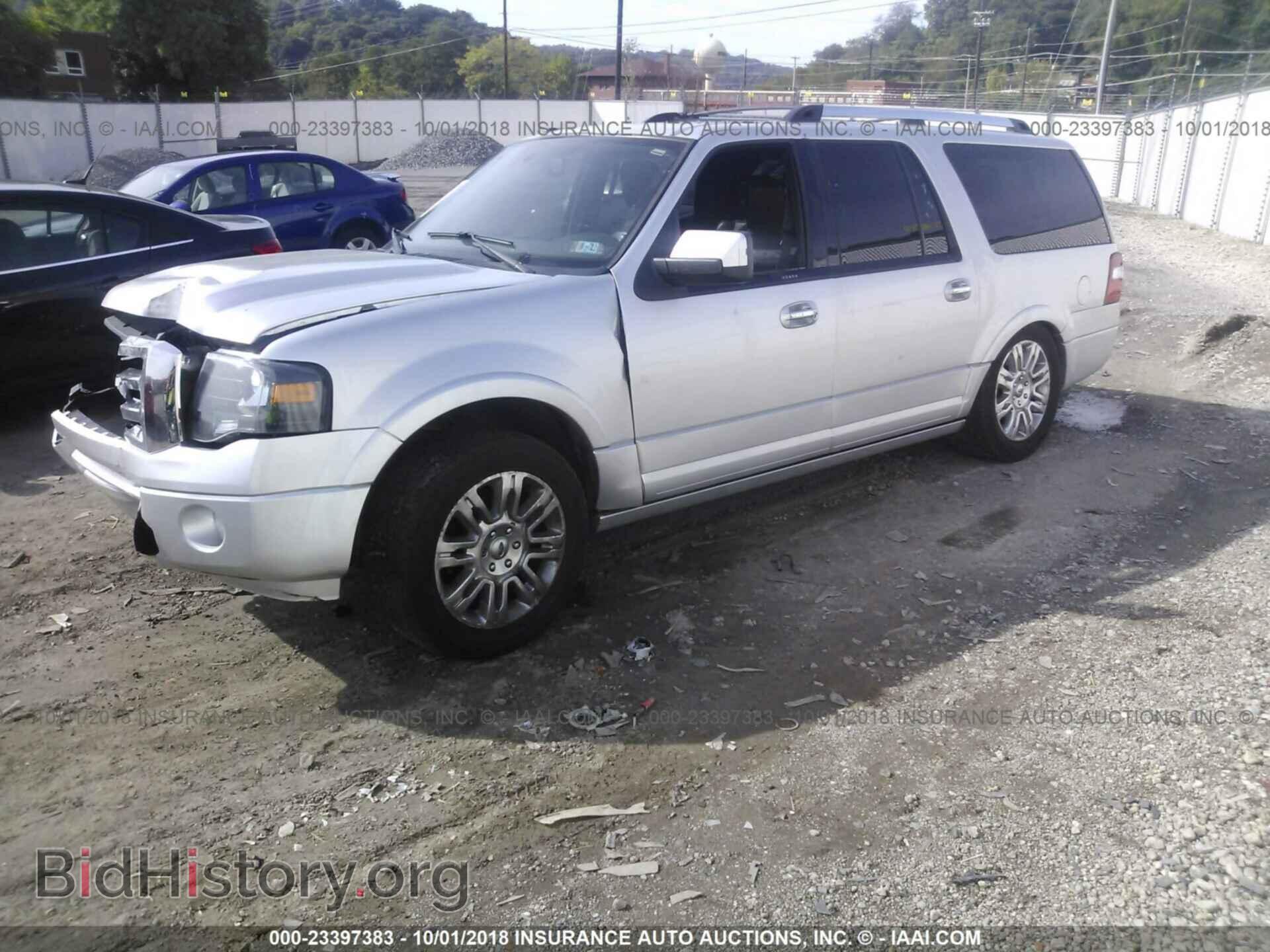 2011 Ford Expedition - VIN: 1FMJK2A56BEF07832 - Фото 2