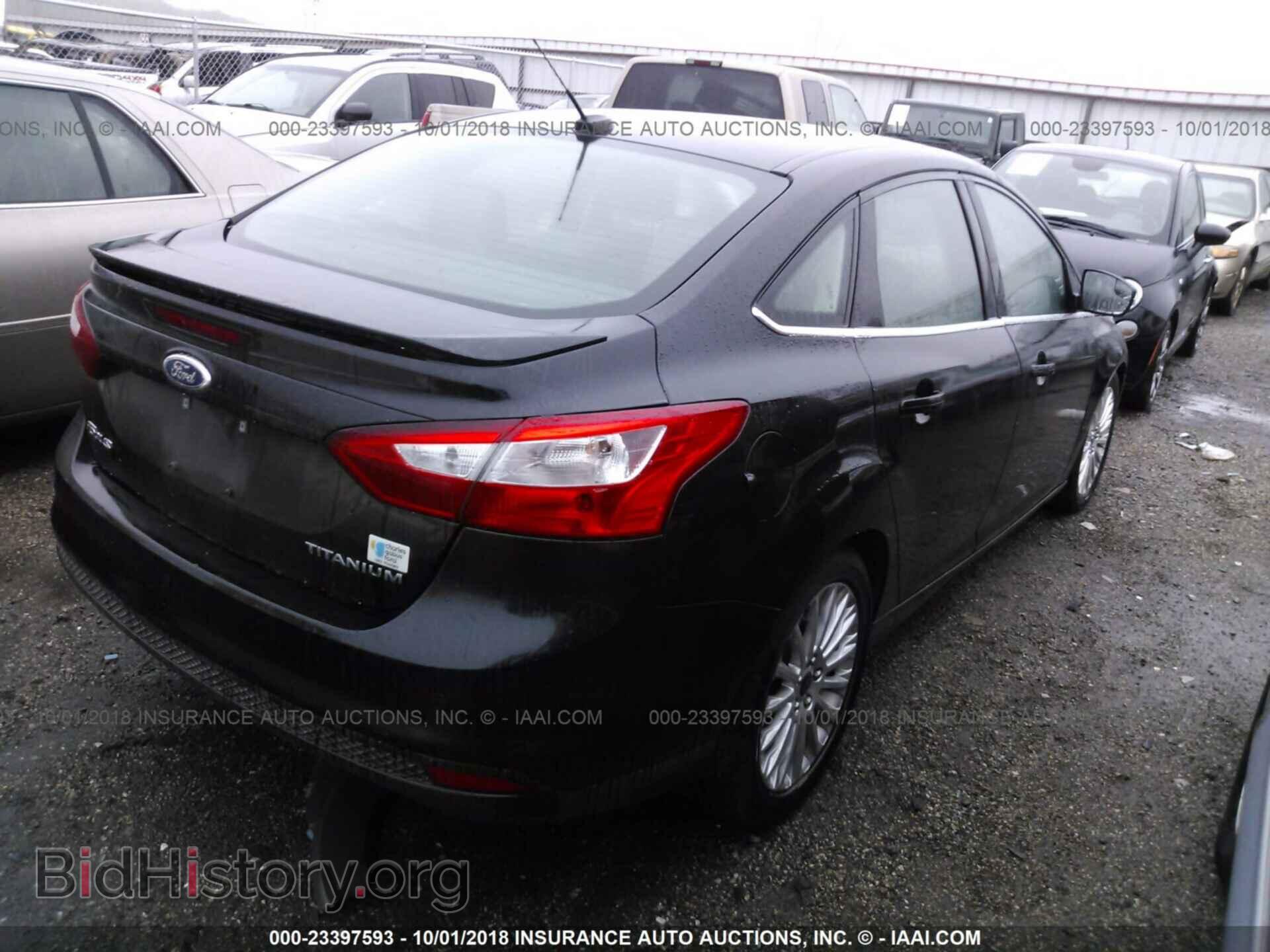 2012 Ford Focus - VIN: 1FAHP3J29CL299352 - Photo 4