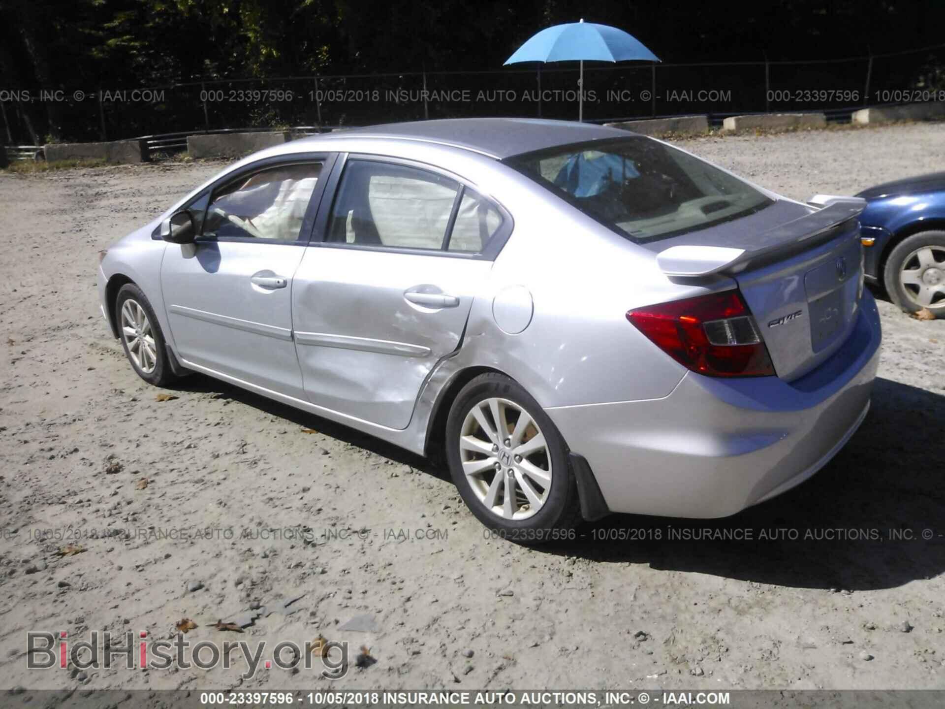 2012 Honda Civic - VIN: 2HGFB2F99CH526182 - Фото 3