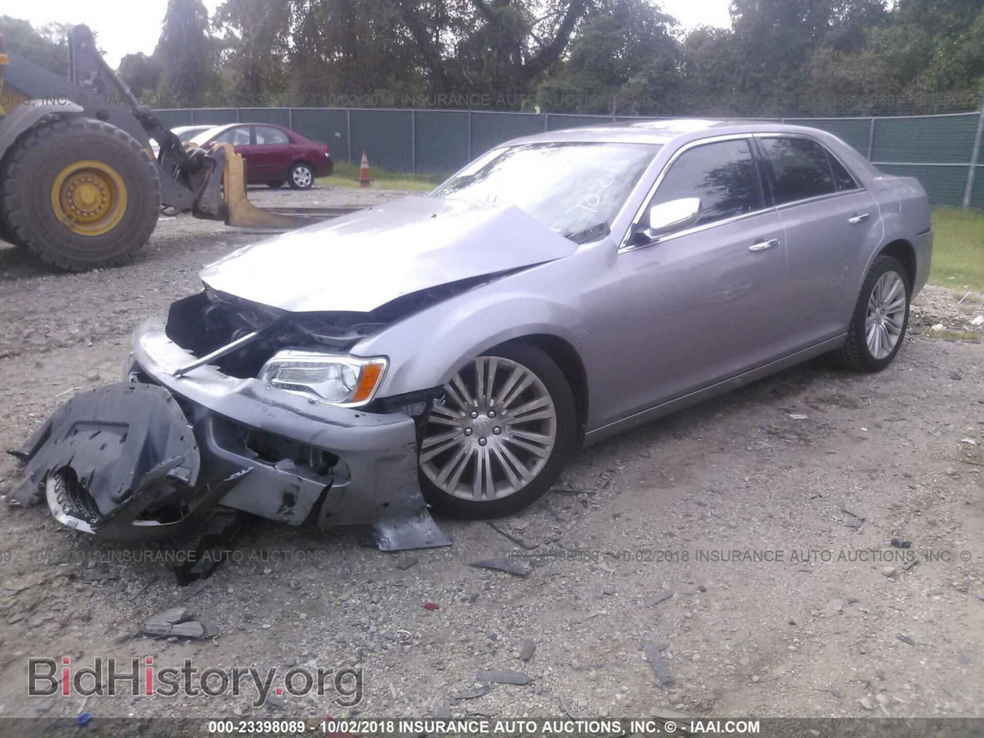 2014 Chrysler 300c - VIN: 2C3CCAEG6EH106346 - Фото 2