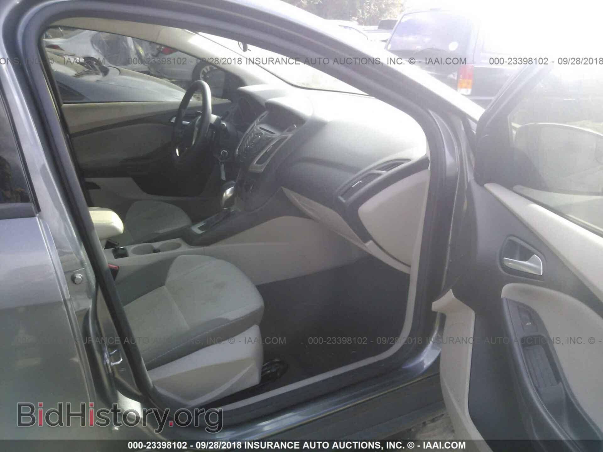 2013 Ford Focus - VIN: 1FADP3F21DL305797 - Photo 5