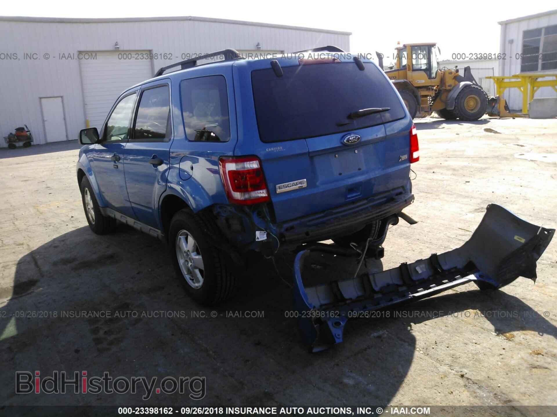 2012 Ford Escape - VIN: 1FMCU0DG1CKC19451 - Photo 3