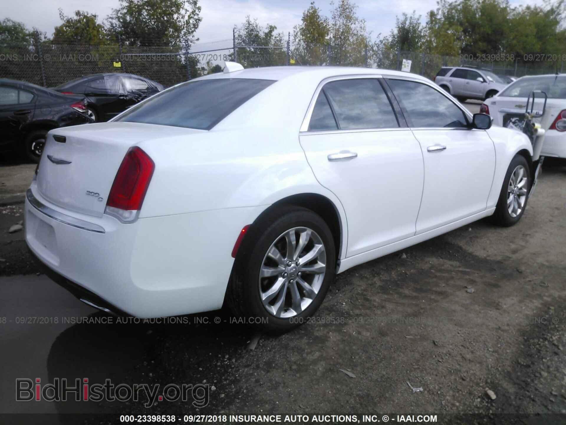 2015 Chrysler 300c - VIN: 2C3CCAKG8FH749867 - Фото 4