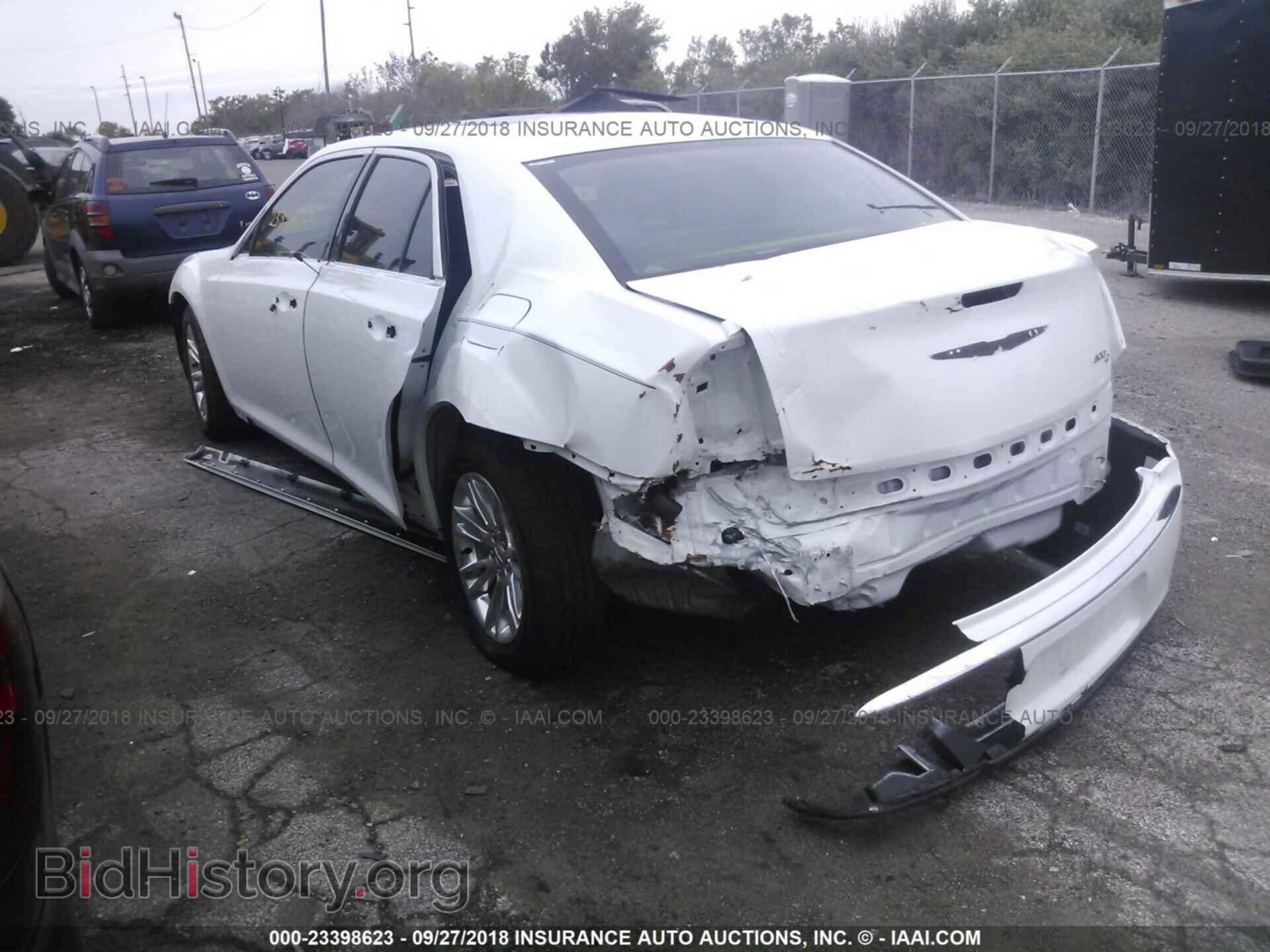 2016 Chrysler 300c - VIN: 2C3CCAEG7GH147703 - Фото 3
