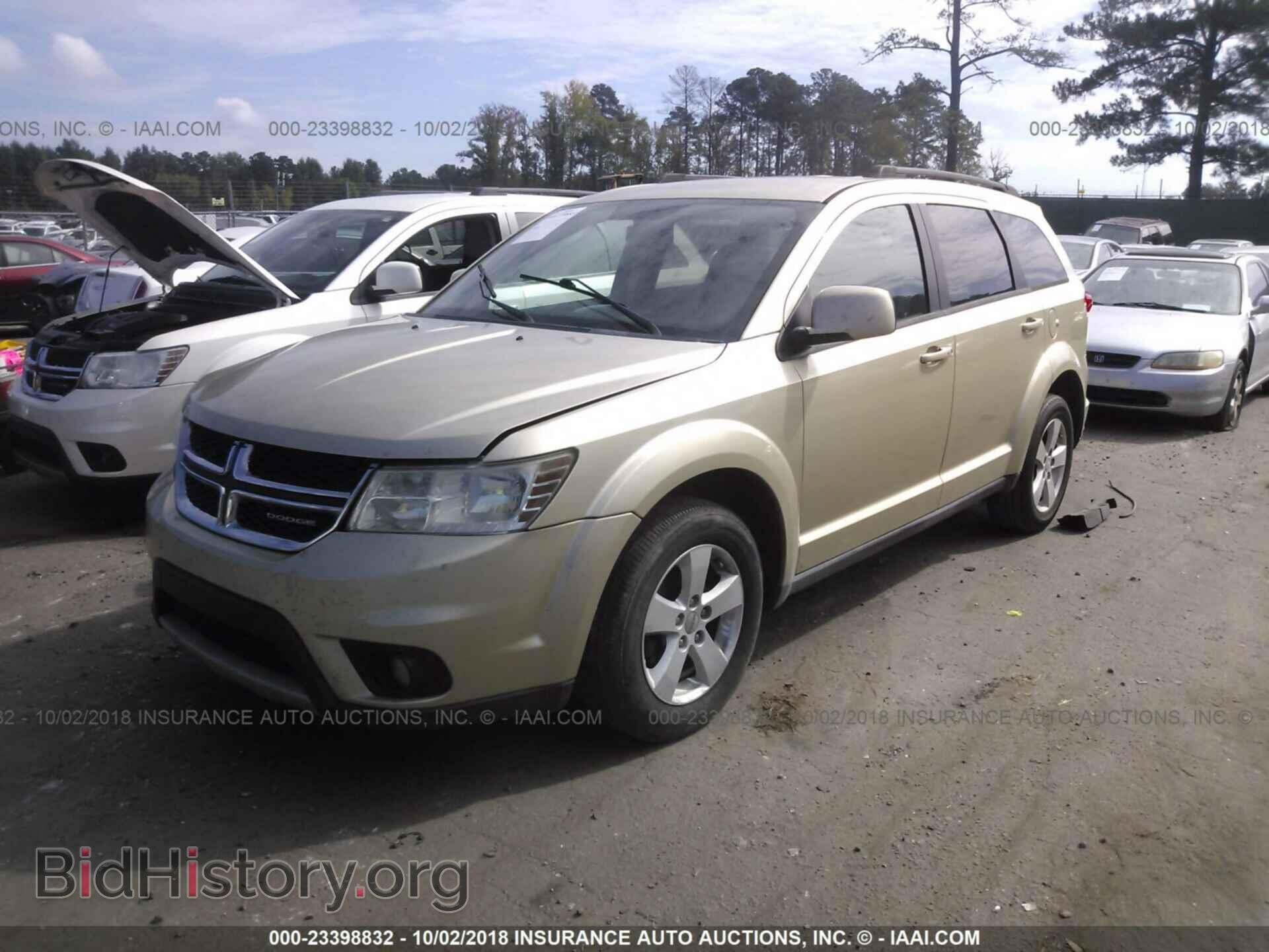 2011 Dodge Journey - VIN: 3D4PG1FG2BT534243 - Фото 2