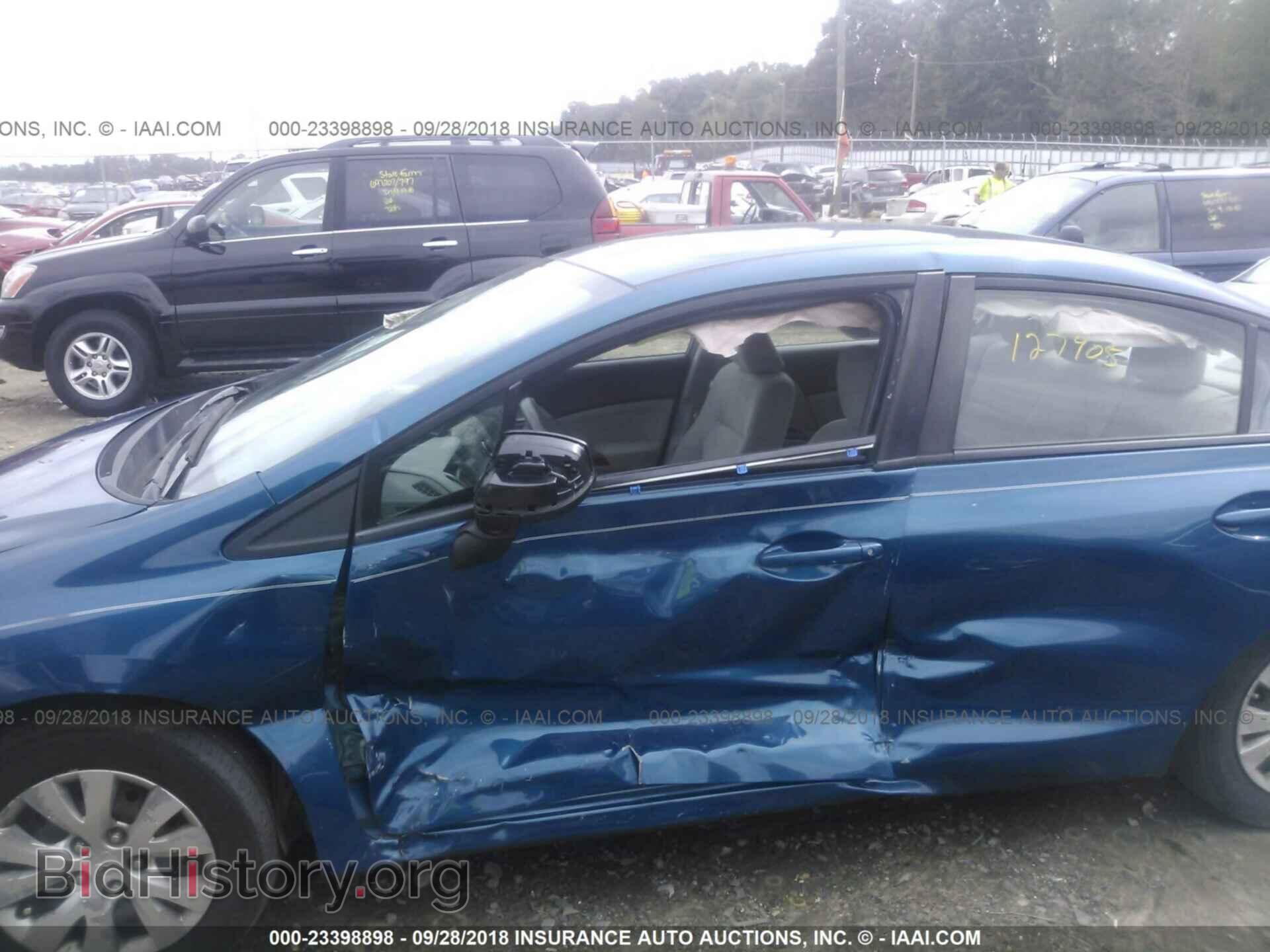 2012 Honda Civic - VIN: 19XFB2F57CE043880 - Photo 6