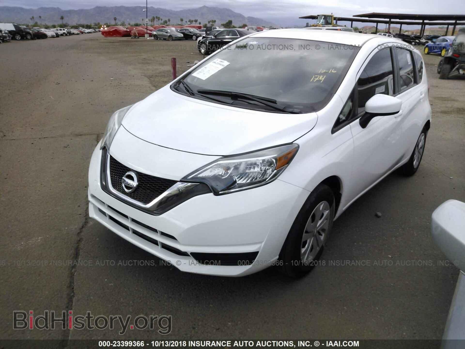 2017 Nissan Versa note - VIN: 3N1CE2CP8HL378457 - Фото 2