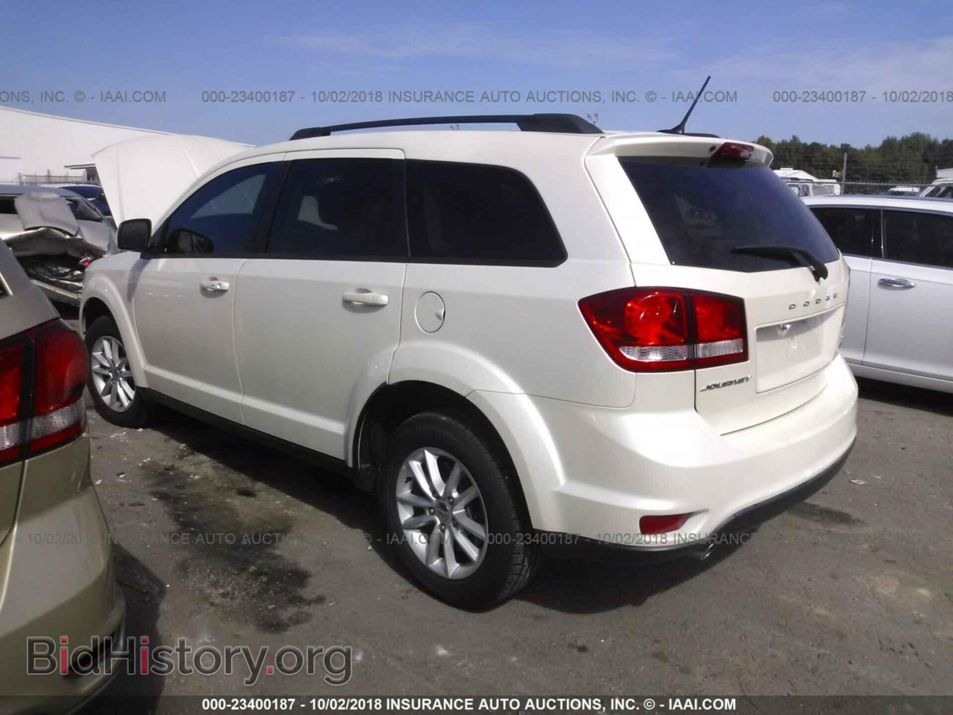2015 Dodge Journey - VIN: 3C4PDCBG5FT755073 - Photo 3