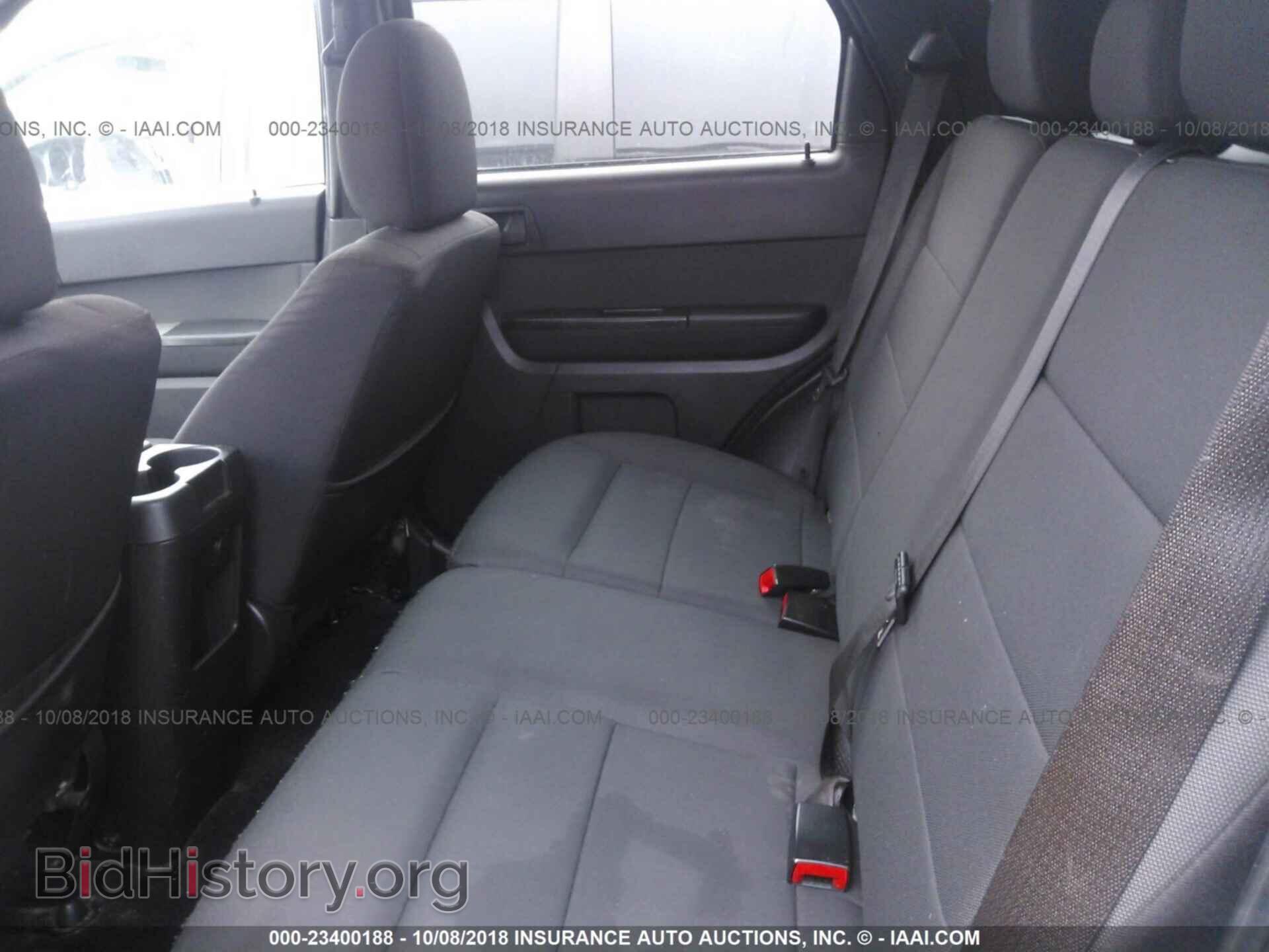 2011 Ford Escape - VIN: 1FMCU9D79BKC11245 - Photo 8